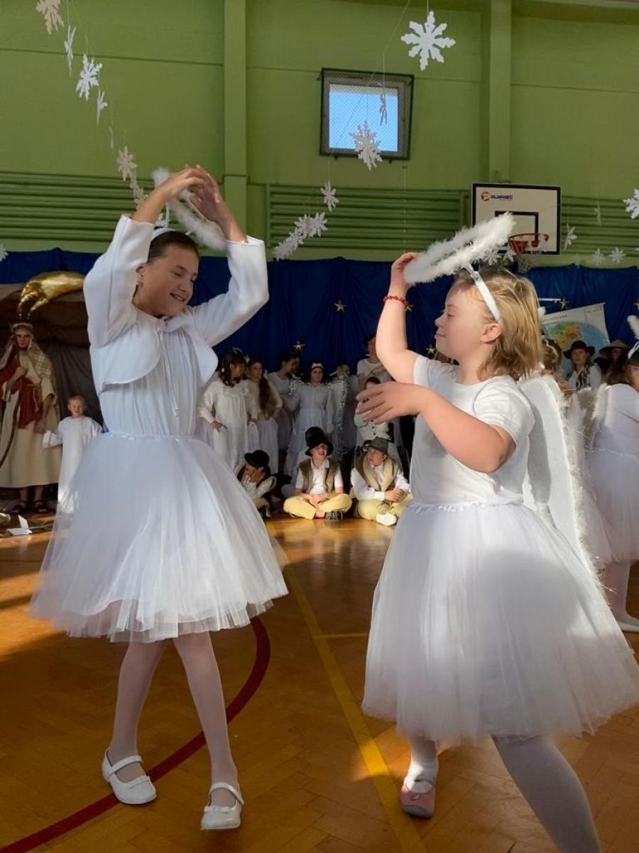 Zdjęcie w galerii na portalu naszraciborz.pl: Niepowtarzalne jasełka w Zespole Szkół Specjalnych [FOTO i WIDEO] wiadomości z regionu