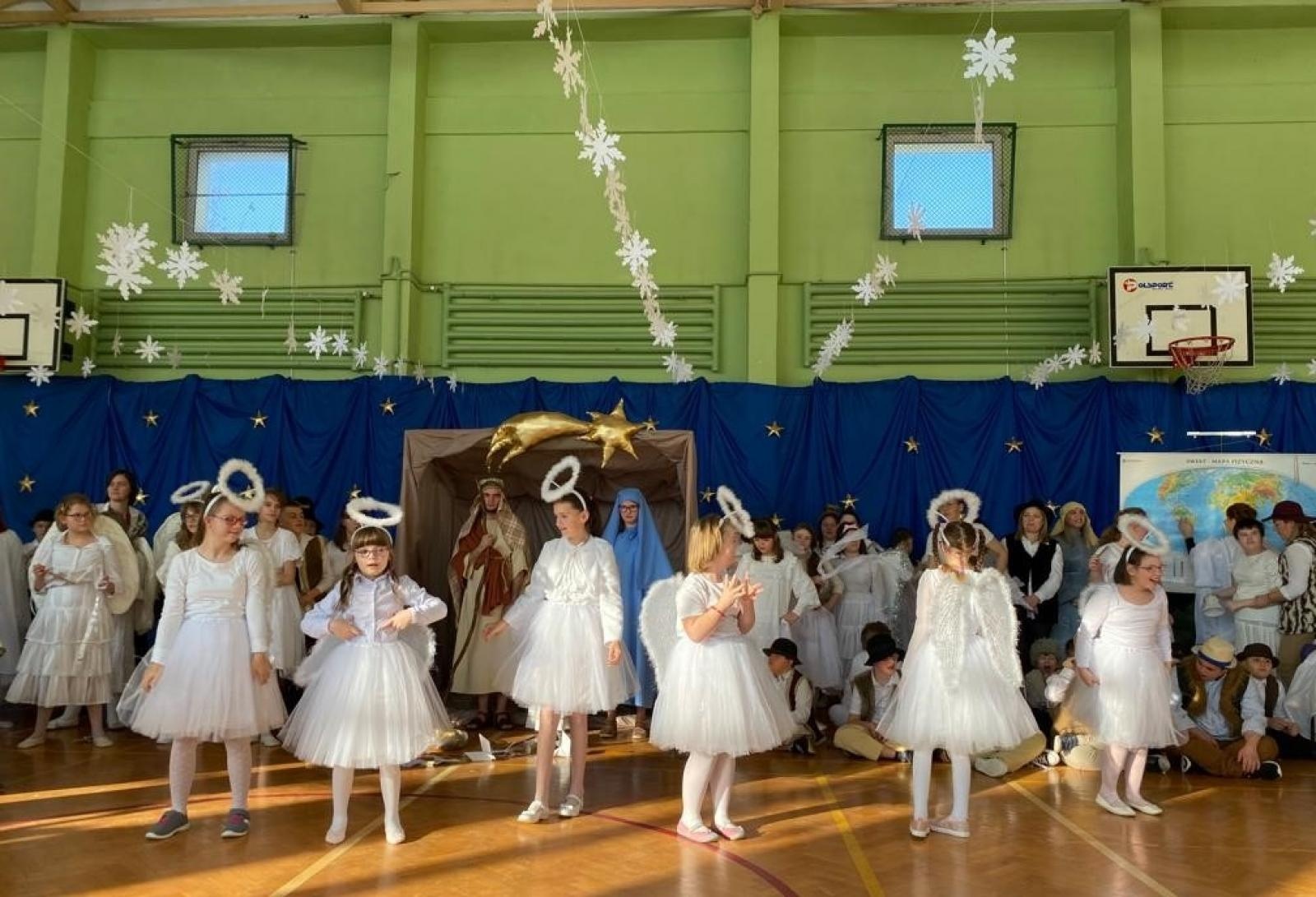 Zdjęcie w galerii na portalu naszraciborz.pl: Niepowtarzalne jasełka w Zespole Szkół Specjalnych [FOTO i WIDEO] wiadomości z regionu
