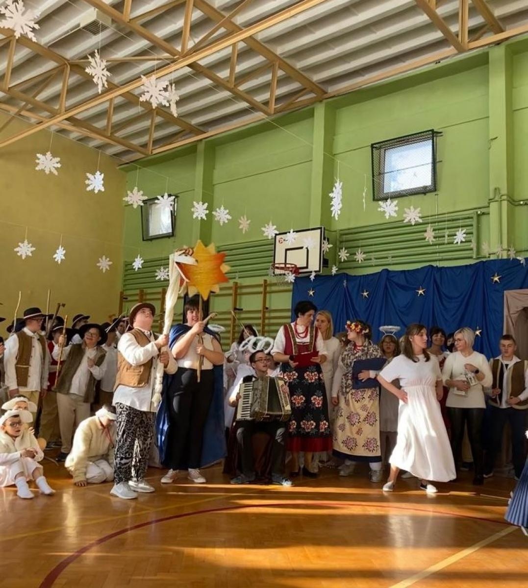 Zdjęcie w galerii na portalu naszraciborz.pl: Niepowtarzalne jasełka w Zespole Szkół Specjalnych [FOTO i WIDEO] wiadomości z regionu