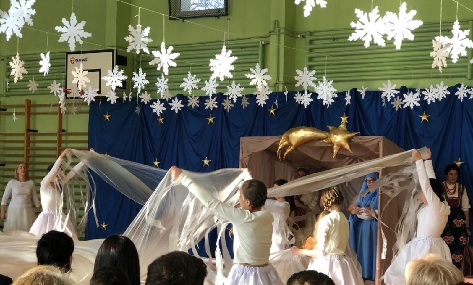 Zdjęcie w galerii na portalu naszraciborz.pl: Niepowtarzalne jasełka w Zespole Szkół Specjalnych [FOTO i WIDEO] wiadomości z regionu