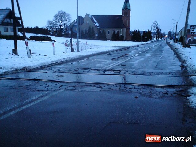 Zdjęcie w galerii na portalu naszraciborz.pl: Do świąt przejazd załatają wiadomości z regionu