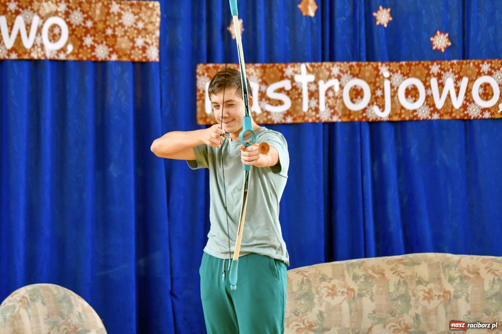 Zdjęcie w galerii na portalu naszraciborz.pl: Mickiewicz żegna stary rok akademią ku czci patrona [FOTO] wiadomości z regionu