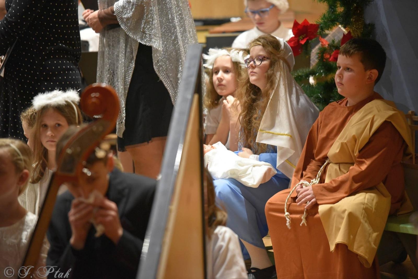 Zdjęcie w galerii na portalu naszraciborz.pl: Koncert kolędowy w raciborskiej szkole muzycznej [FOTO i WIDEO] wiadomości z regionu