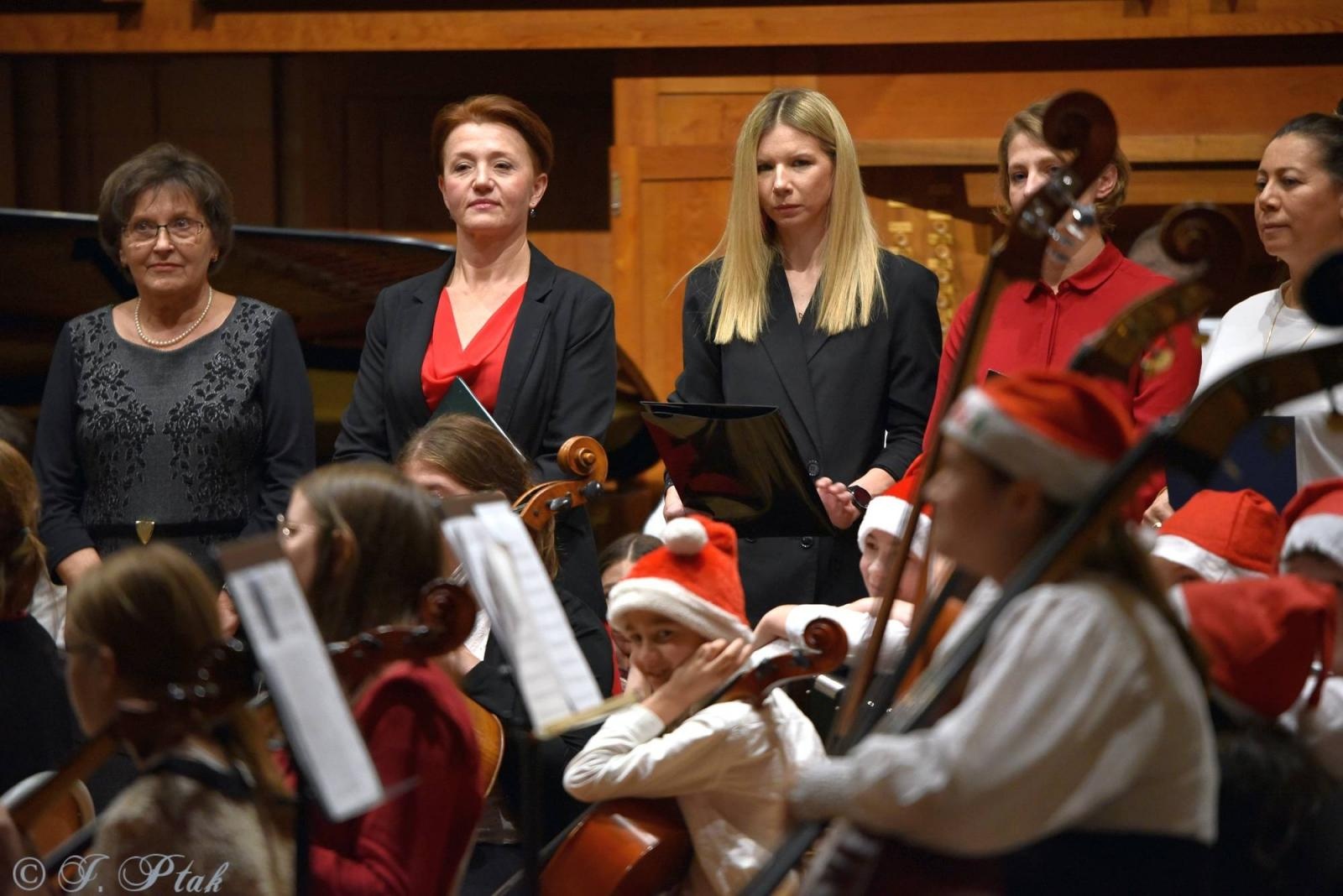 Zdjęcie w galerii na portalu naszraciborz.pl: Koncert kolędowy w raciborskiej szkole muzycznej [FOTO i WIDEO] wiadomości z regionu