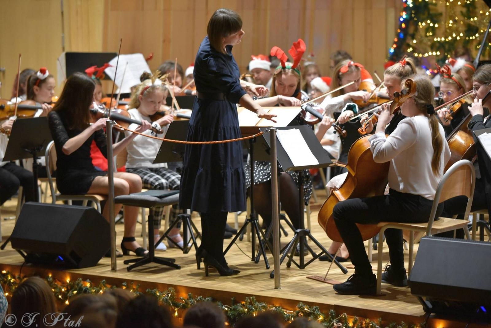 Zdjęcie w galerii na portalu naszraciborz.pl: Koncert kolędowy w raciborskiej szkole muzycznej [FOTO i WIDEO] wiadomości z regionu