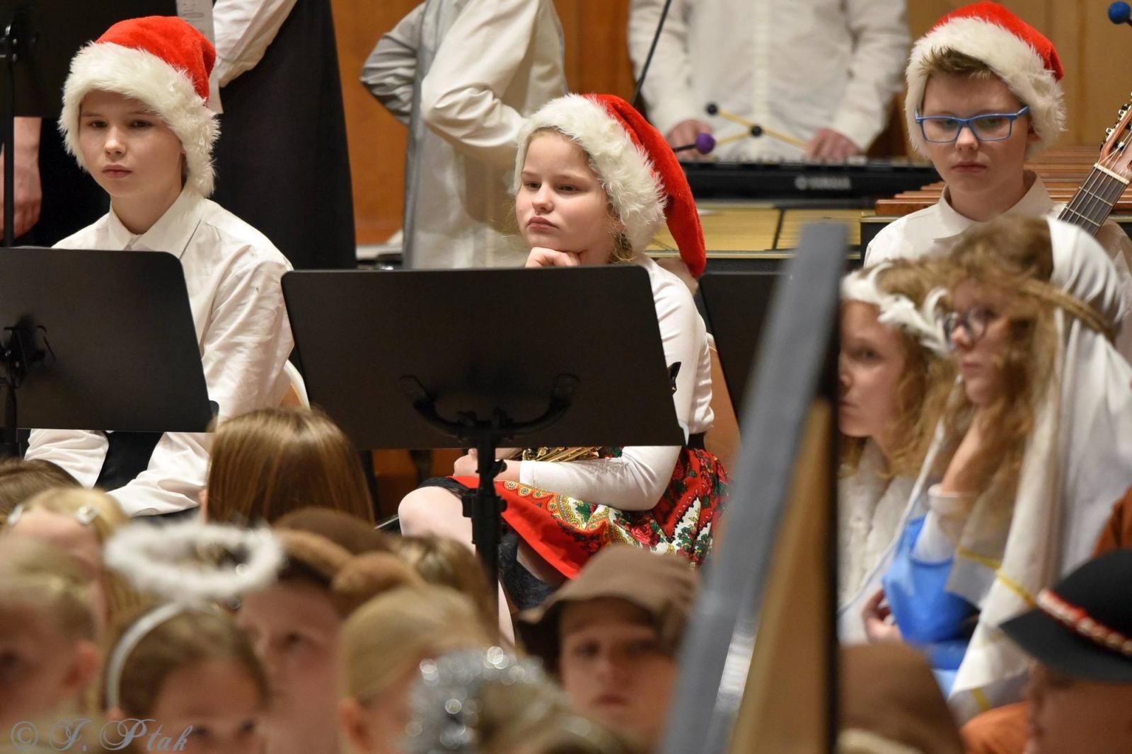 Zdjęcie w galerii na portalu naszraciborz.pl: Koncert kolędowy w raciborskiej szkole muzycznej [FOTO i WIDEO] wiadomości z regionu