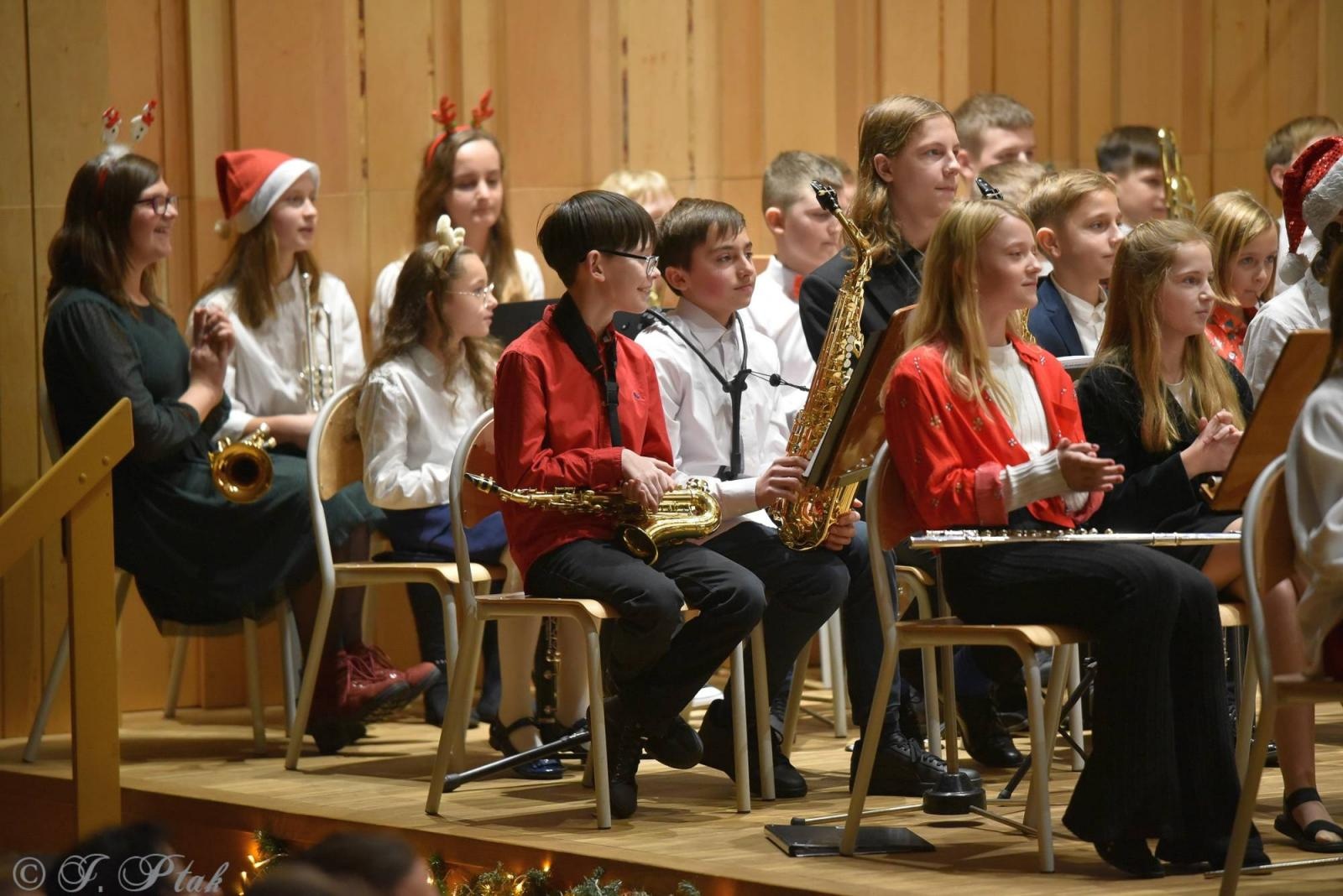 Zdjęcie w galerii na portalu naszraciborz.pl: Koncert kolędowy w raciborskiej szkole muzycznej [FOTO i WIDEO] wiadomości z regionu