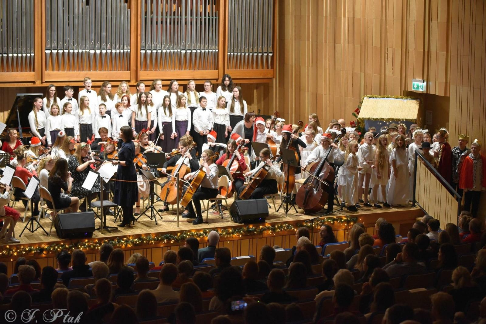 Zdjęcie w galerii na portalu naszraciborz.pl: Koncert kolędowy w raciborskiej szkole muzycznej [FOTO i WIDEO] wiadomości z regionu