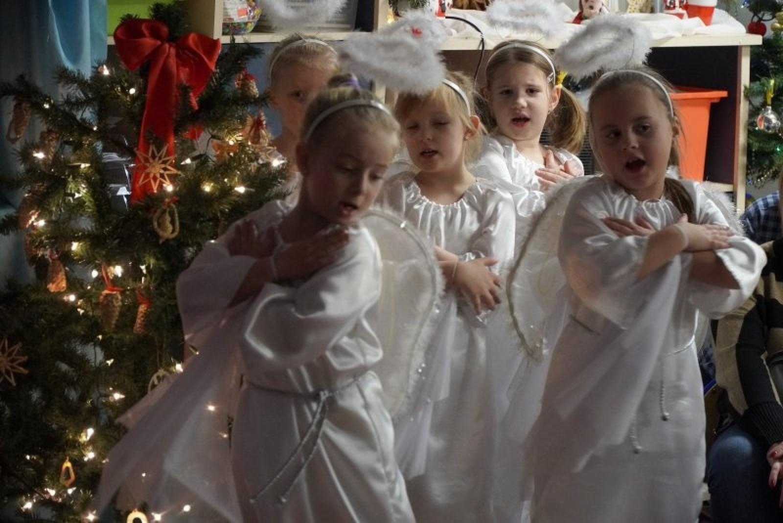 Zdjęcie w galerii na portalu naszraciborz.pl: W Przedszkolu nr 14 odbyły się piękne jasełka wiadomości z regionu