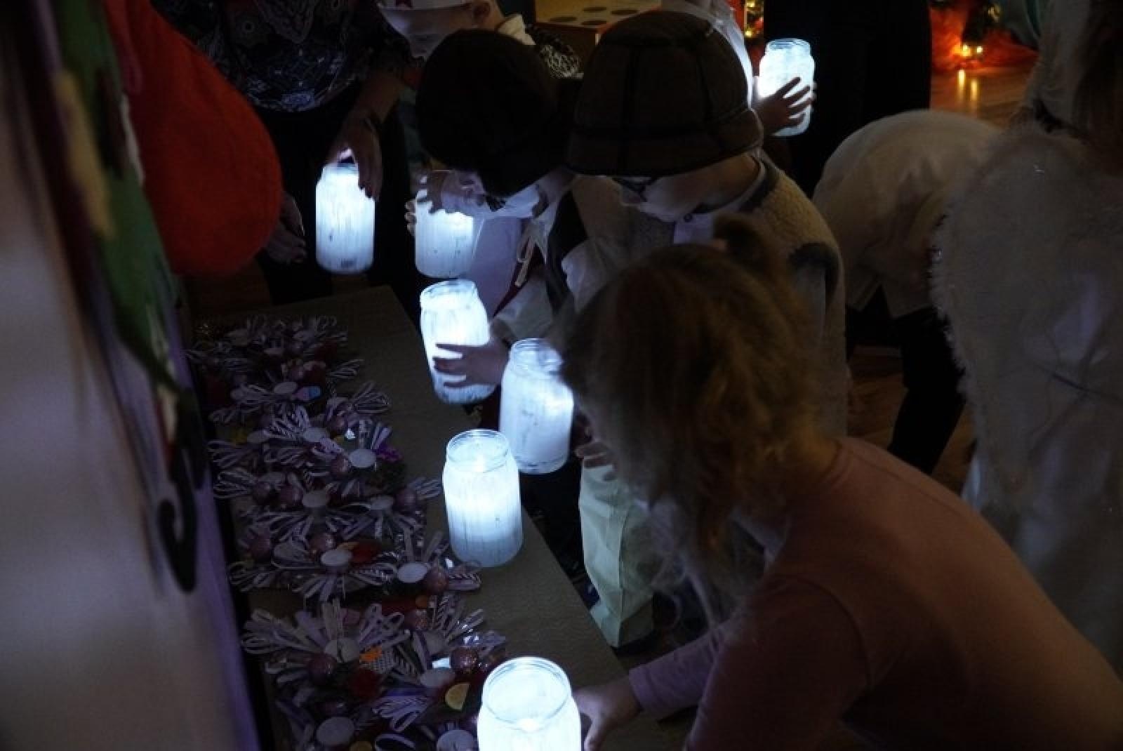 Zdjęcie w galerii na portalu naszraciborz.pl: W Przedszkolu nr 14 odbyły się piękne jasełka wiadomości z regionu