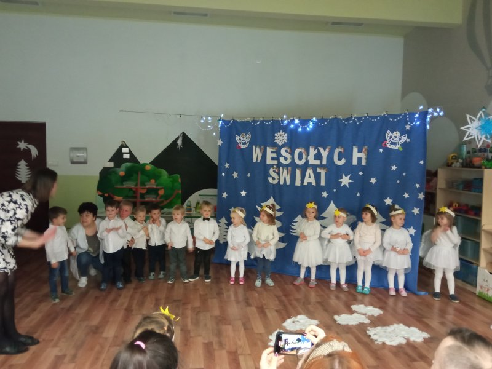 Zdjęcie w galerii na portalu naszraciborz.pl: W Przedszkolu nr 14 odbyły się piękne jasełka wiadomości z regionu