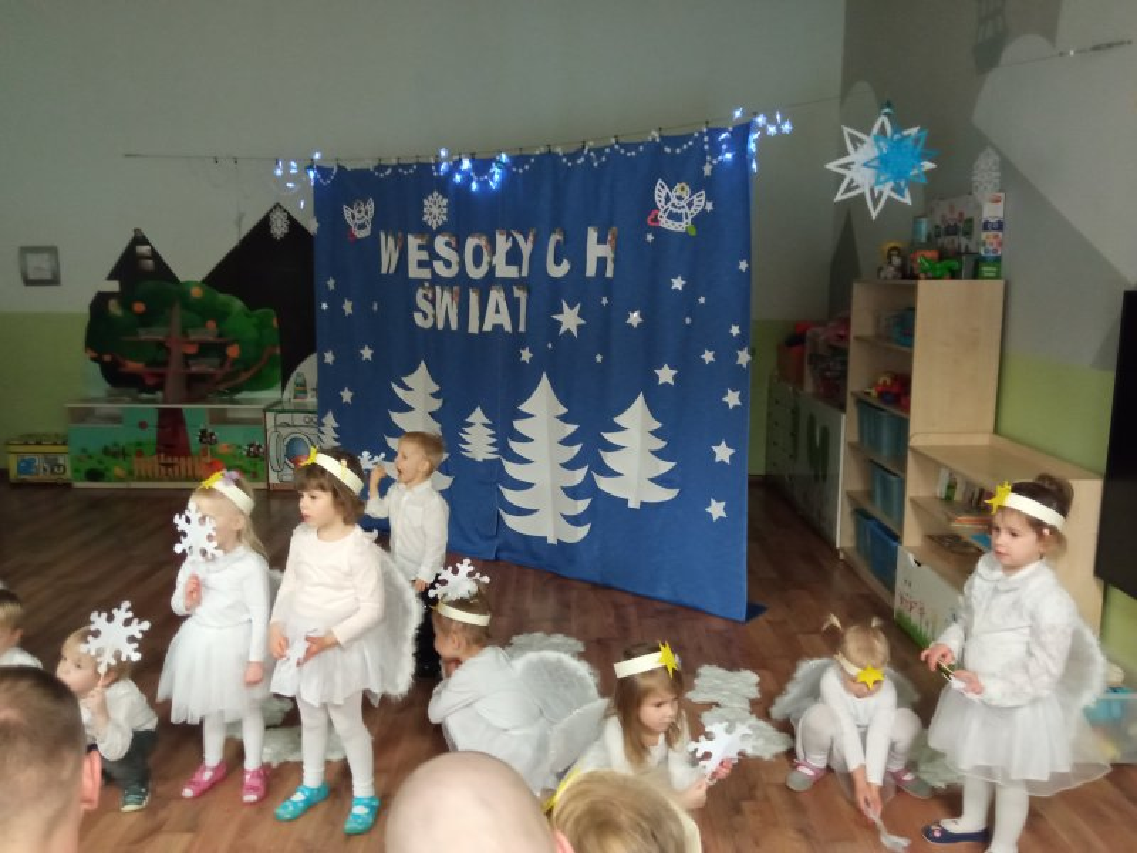 Zdjęcie w galerii na portalu naszraciborz.pl: W Przedszkolu nr 14 odbyły się piękne jasełka wiadomości z regionu