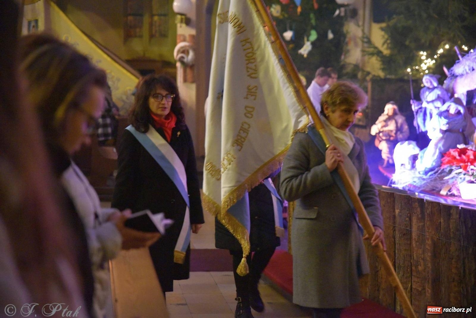 Zdjęcie w galerii na portalu naszraciborz.pl: Cicha noc, święta noc. Pasterka w kościele NSPJ [FOTO] wiadomości z regionu