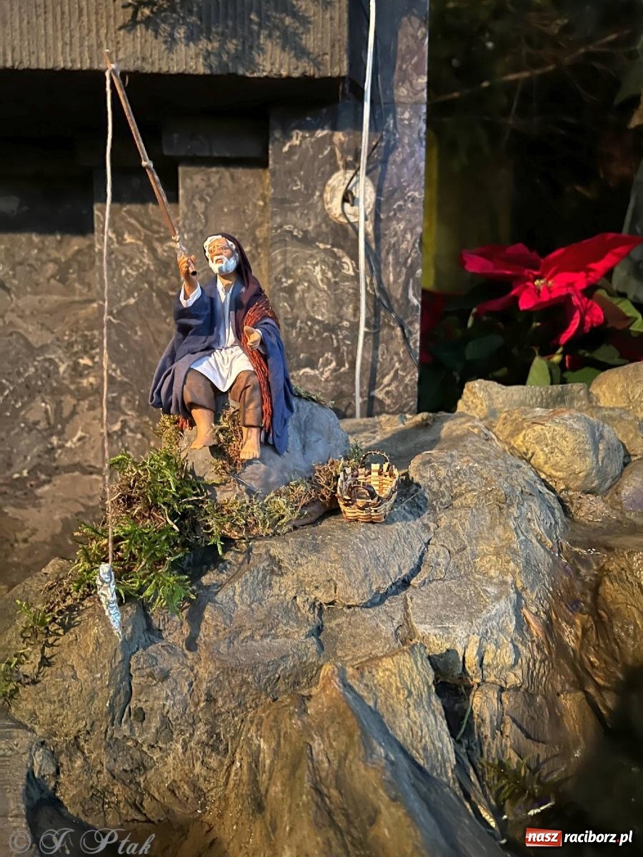 Zdjęcie w galerii na portalu naszraciborz.pl: Cicha noc, święta noc. Pasterka w kościele NSPJ [FOTO] wiadomości z regionu