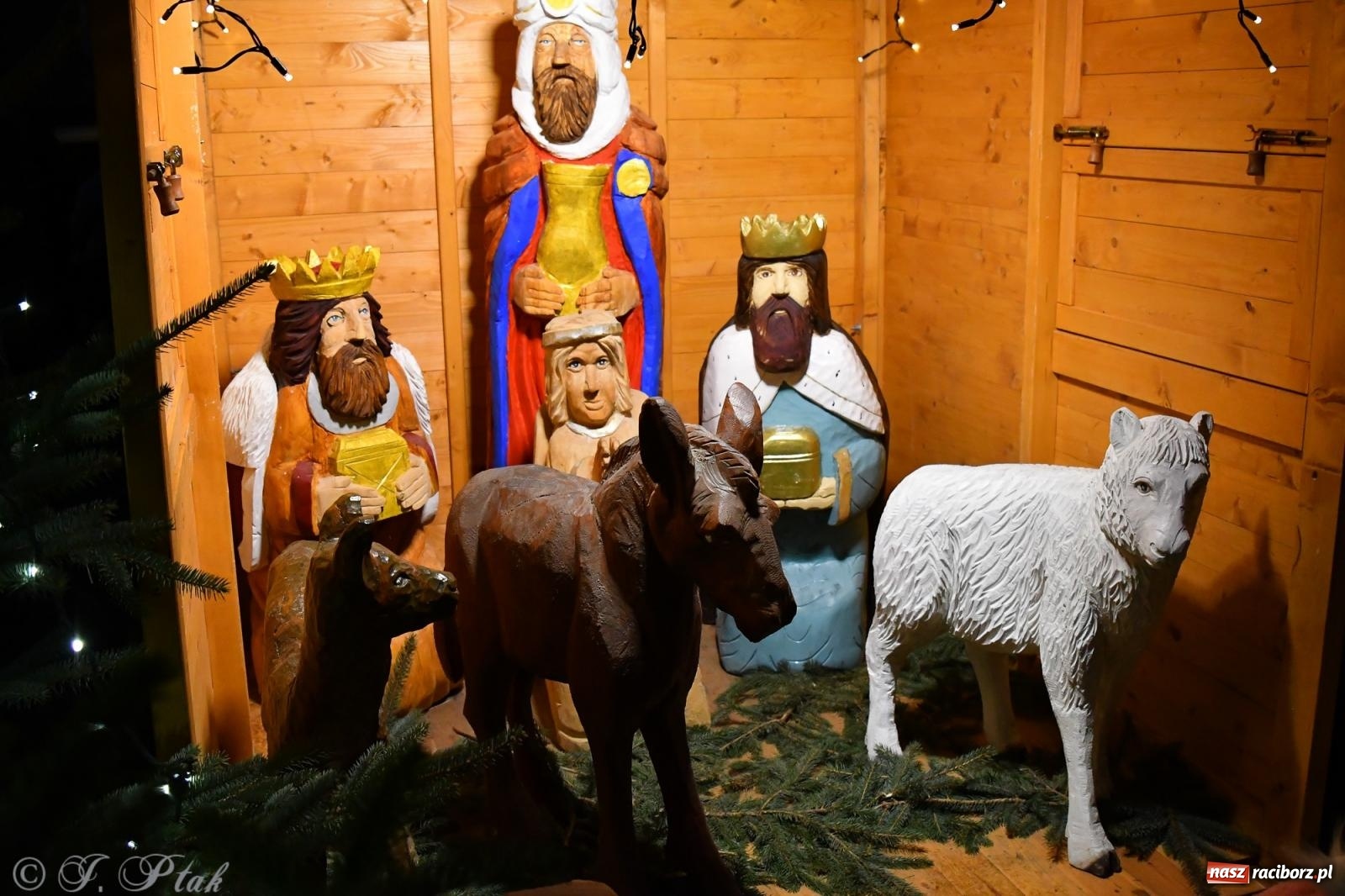 Zdjęcie w galerii na portalu naszraciborz.pl: Raciborskie kolędowanie na Rynku [FOTO i WIDEO] wiadomości z regionu