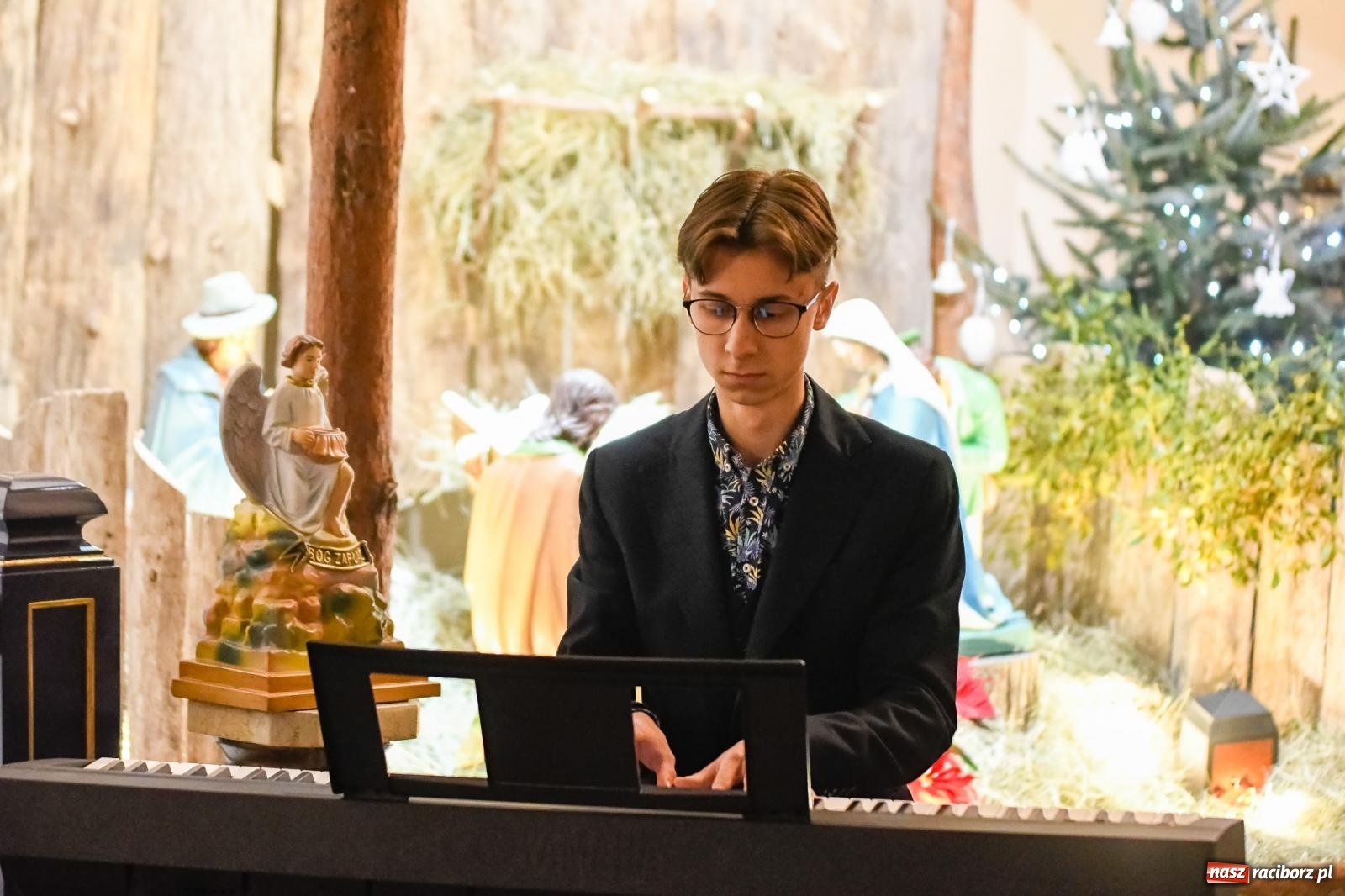 Zdjęcie w galerii na portalu naszraciborz.pl: Najpiękniejsze kolędy i pastorałki wybrzmiały w brzeskiej świątyni wiadomości z regionu