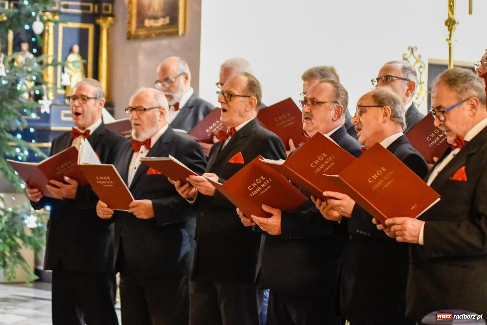 Zdjęcie w galerii na portalu naszraciborz.pl: Najpiękniejsze kolędy i pastorałki wybrzmiały w brzeskiej świątyni wiadomości z regionu