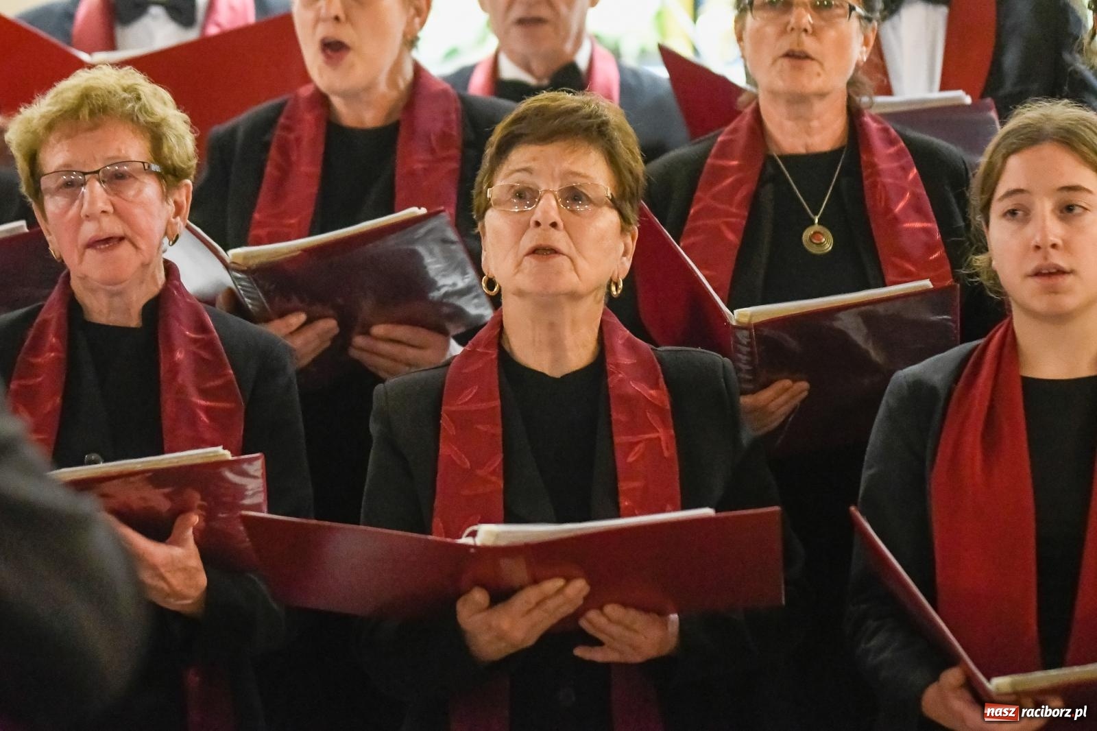 Zdjęcie w galerii na portalu naszraciborz.pl: Najpiękniejsze kolędy i pastorałki wybrzmiały w brzeskiej świątyni wiadomości z regionu