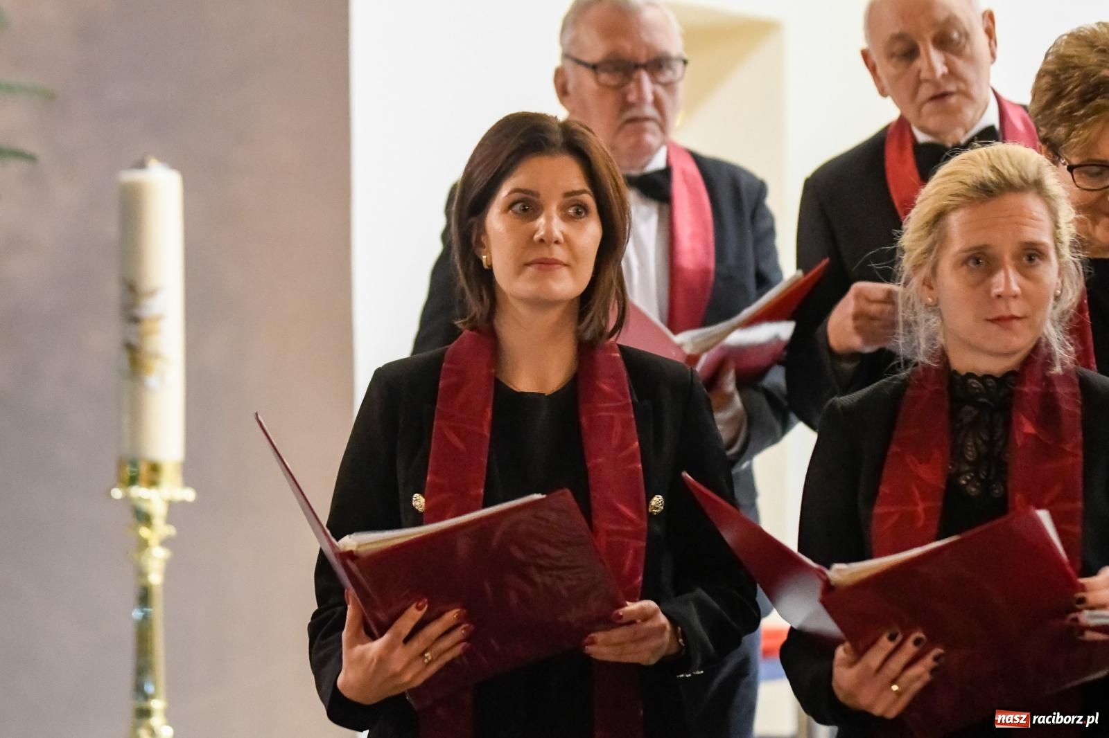 Zdjęcie w galerii na portalu naszraciborz.pl: Najpiękniejsze kolędy i pastorałki wybrzmiały w brzeskiej świątyni wiadomości z regionu