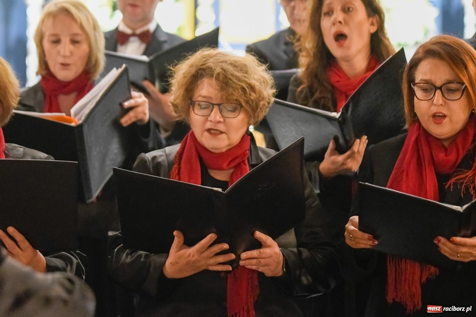Zdjęcie w galerii na portalu naszraciborz.pl: Najpiękniejsze kolędy i pastorałki wybrzmiały w brzeskiej świątyni wiadomości z regionu