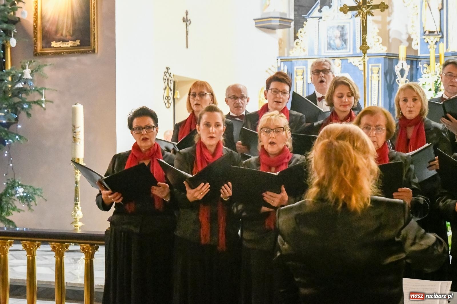 Zdjęcie w galerii na portalu naszraciborz.pl: Najpiękniejsze kolędy i pastorałki wybrzmiały w brzeskiej świątyni wiadomości z regionu