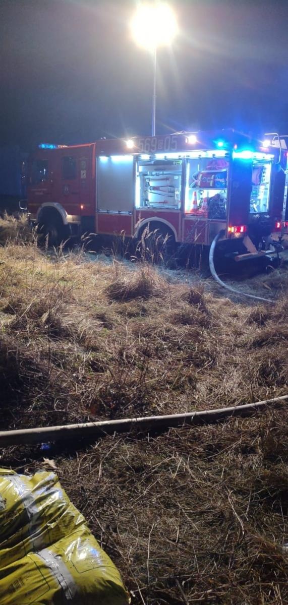 Zdjęcie w galerii na portalu naszraciborz.pl: Pożar w Kuźni Raciborskiej. Ojciec uratował syna wiadomości z regionu