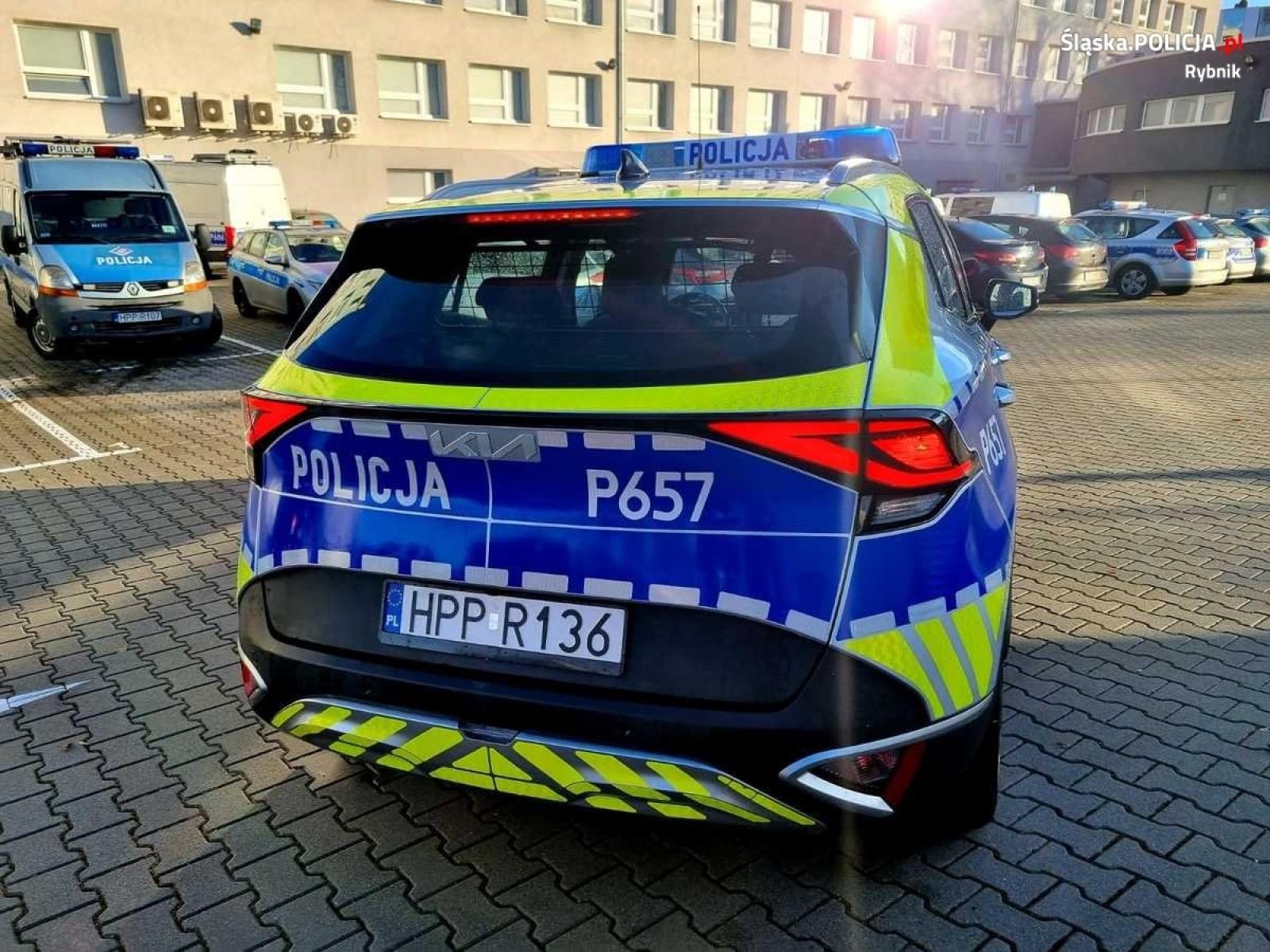 Zdjęcie w galerii na portalu naszraciborz.pl: Radiowozy z nowym oznakowaniem już w naszym regionie [FOTO] wiadomości z regionu