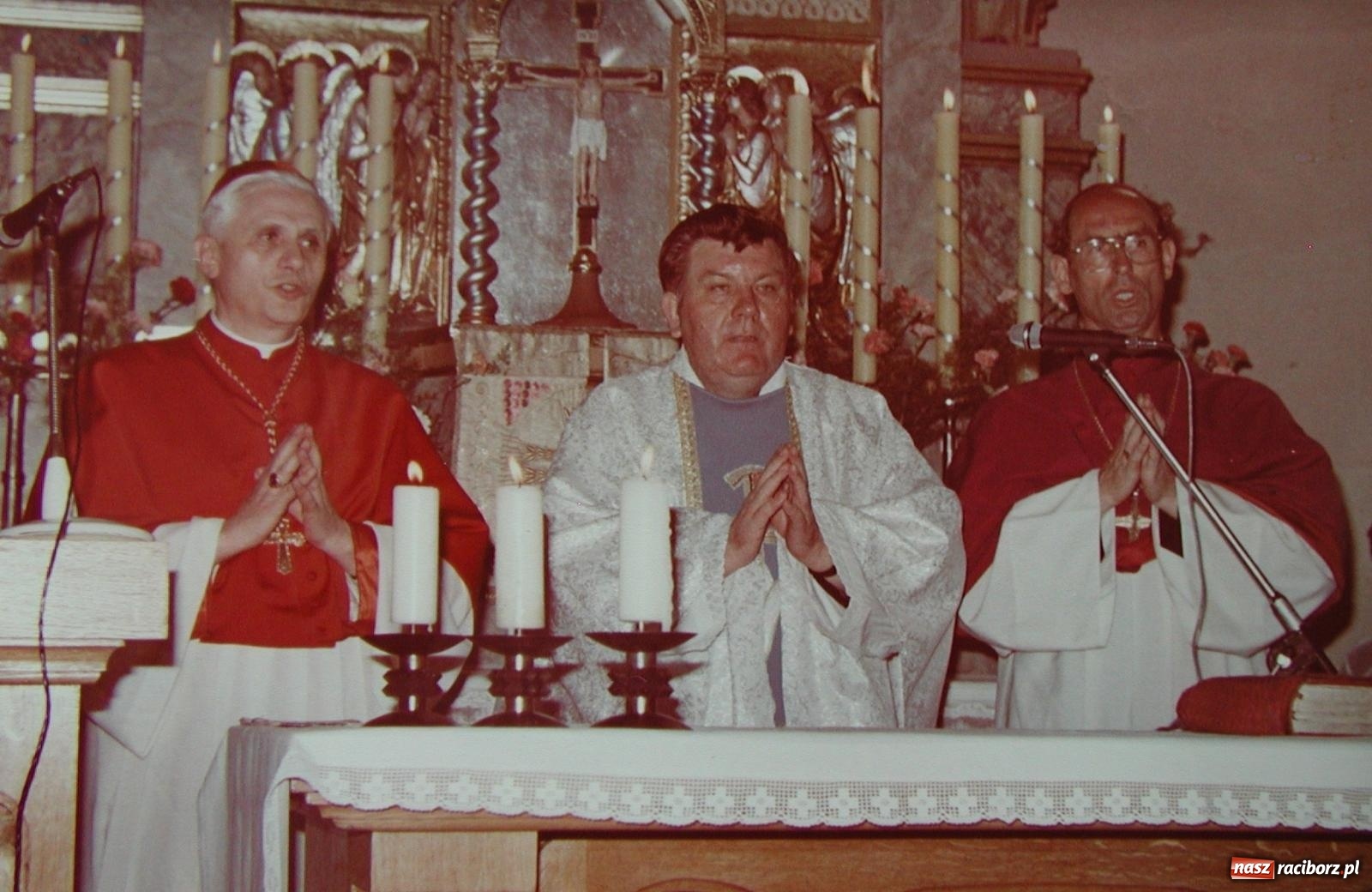 Zdjęcie w galerii na portalu naszraciborz.pl: Kardynał Joseph Ratzinger w Krowiarkach [WSPOMNIENIE, FOTO] wiadomości z regionu