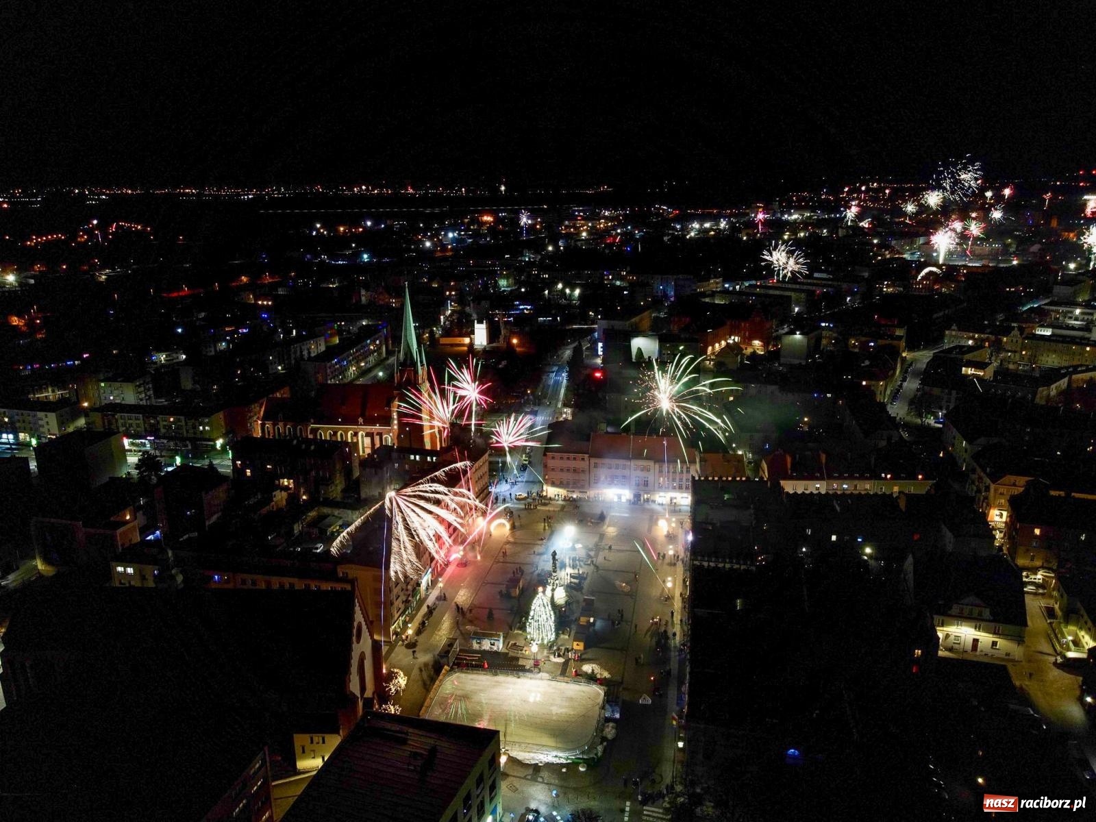 Zdjęcie w galerii na portalu naszraciborz.pl: Racibórz powitał nowy rok 2023 [FOTO i WIDEO] wiadomości z regionu