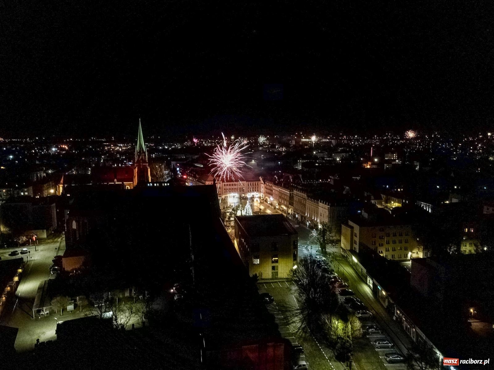 Zdjęcie w galerii na portalu naszraciborz.pl: Racibórz powitał nowy rok 2023 [FOTO i WIDEO] wiadomości z regionu