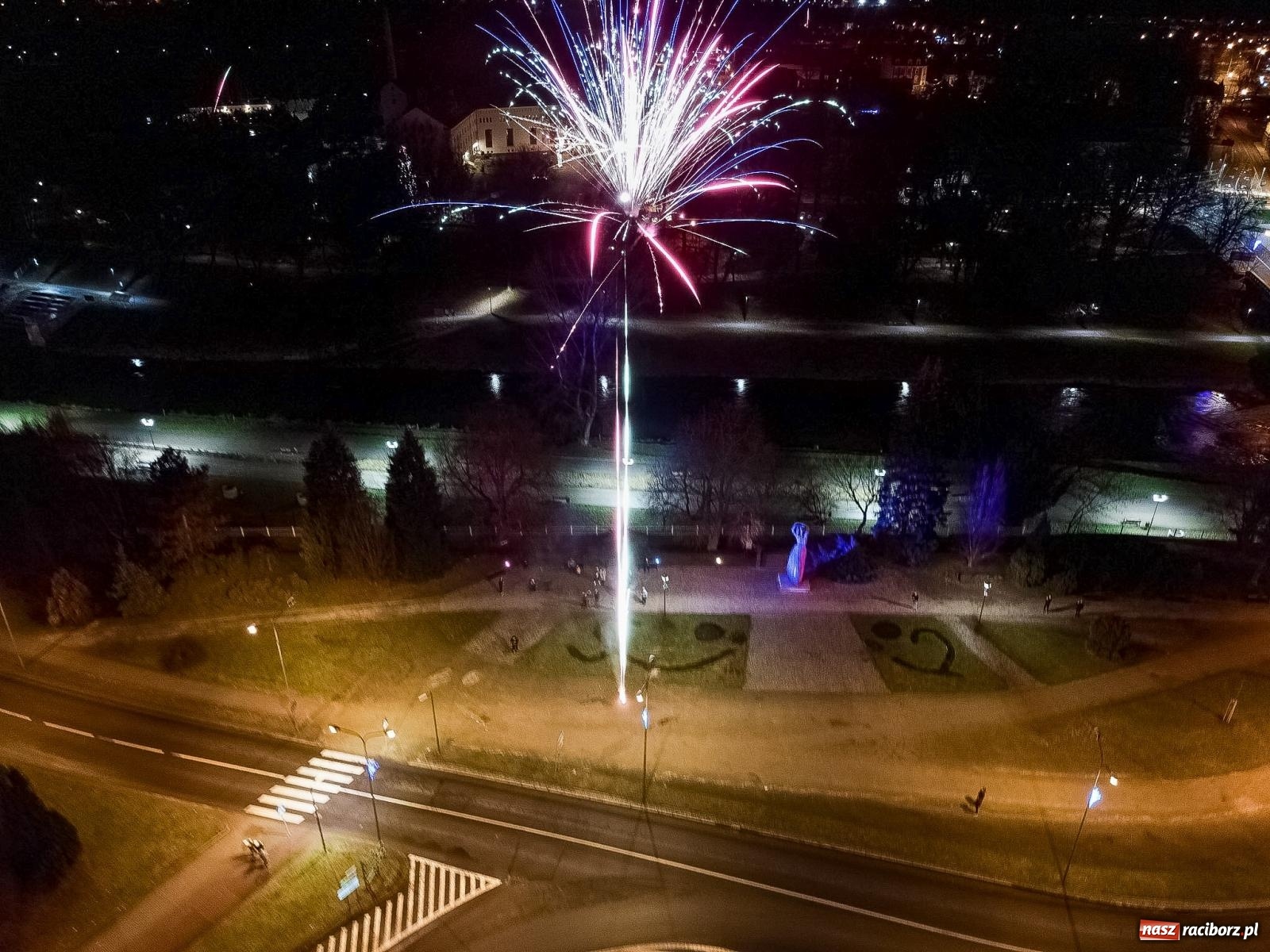 Zdjęcie w galerii na portalu naszraciborz.pl: Racibórz powitał nowy rok 2023 [FOTO i WIDEO] wiadomości z regionu