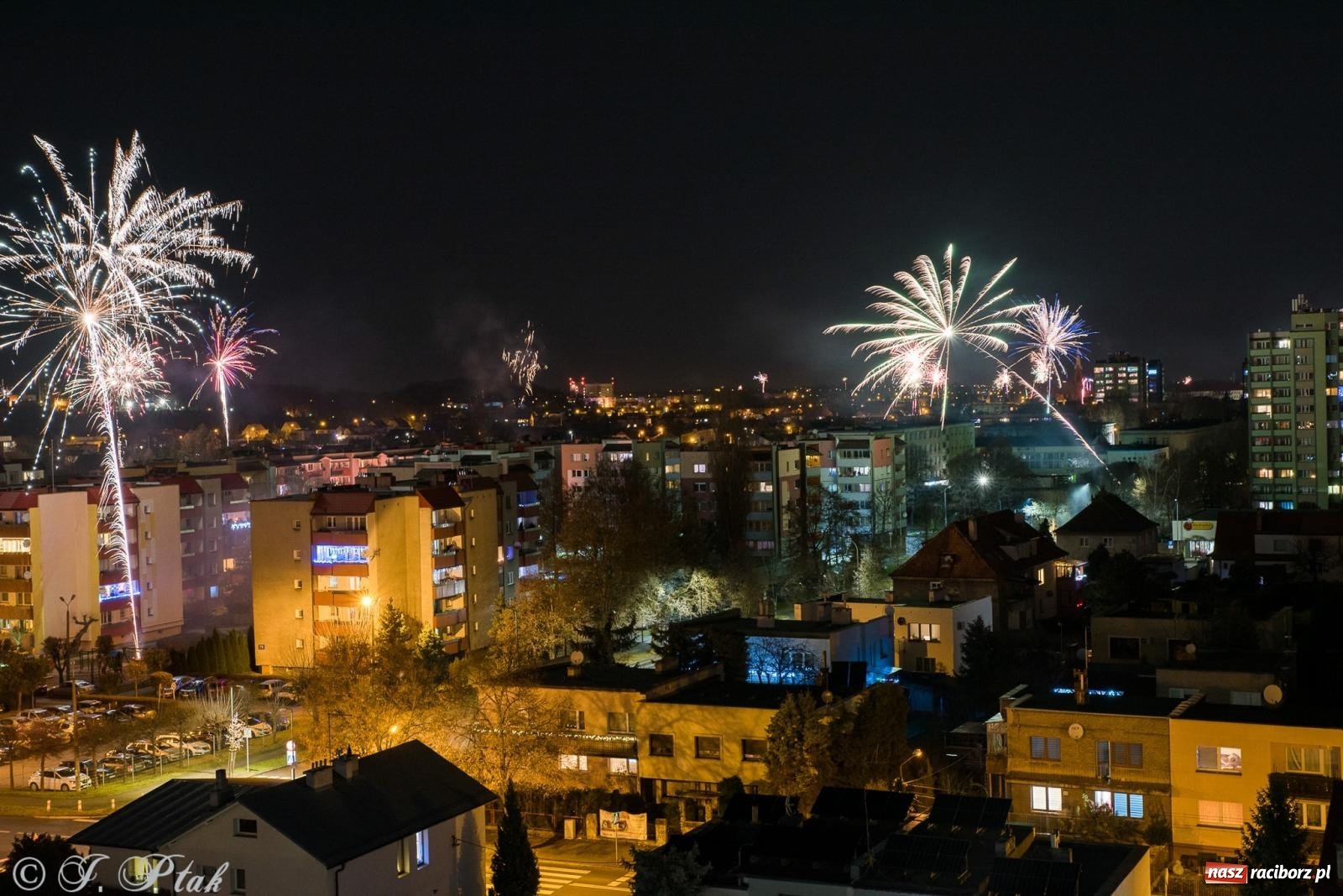 Zdjęcie w galerii na portalu naszraciborz.pl: Racibórz powitał nowy rok 2023 [FOTO i WIDEO] wiadomości z regionu