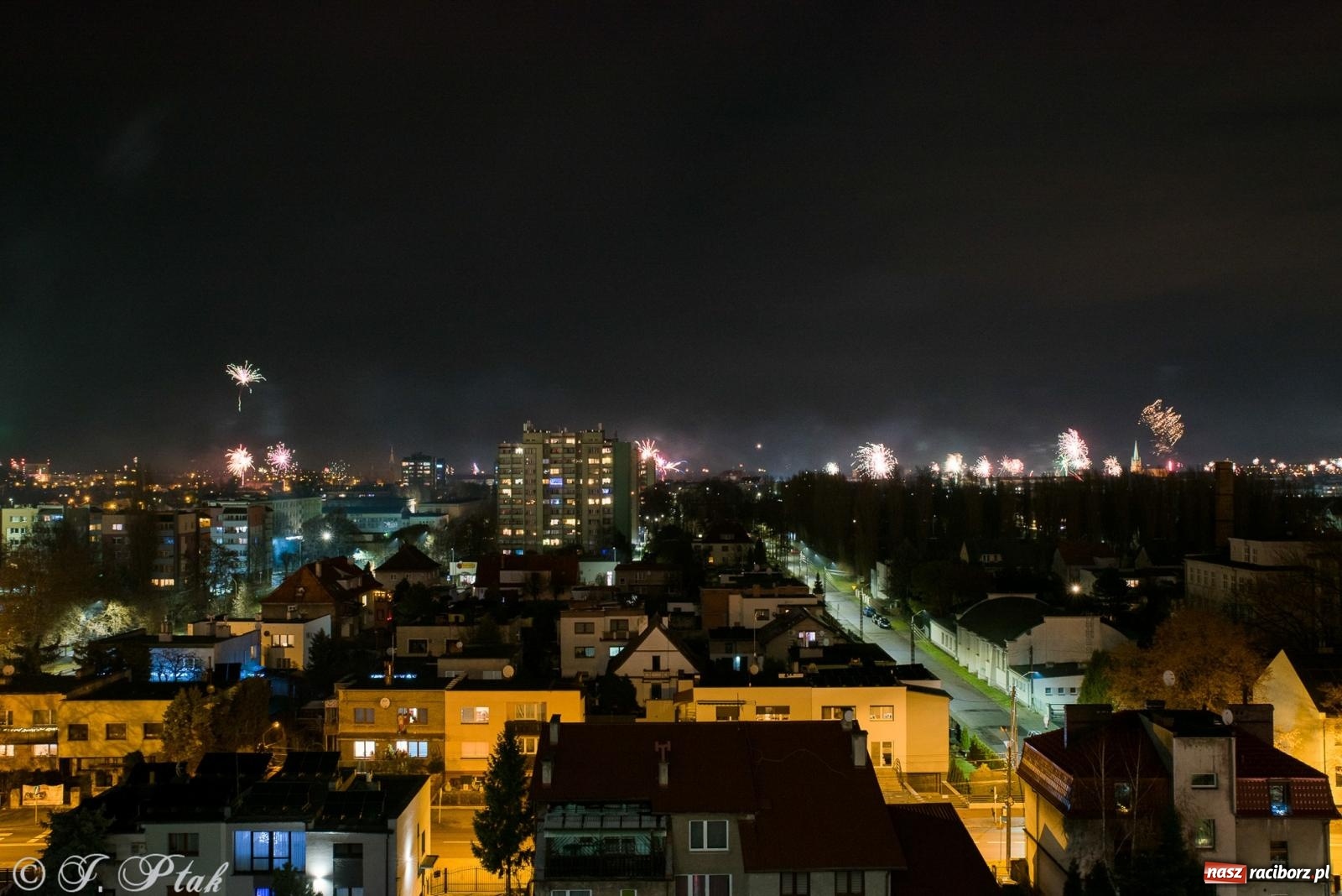 Zdjęcie w galerii na portalu naszraciborz.pl: Racibórz powitał nowy rok 2023 [FOTO i WIDEO] wiadomości z regionu