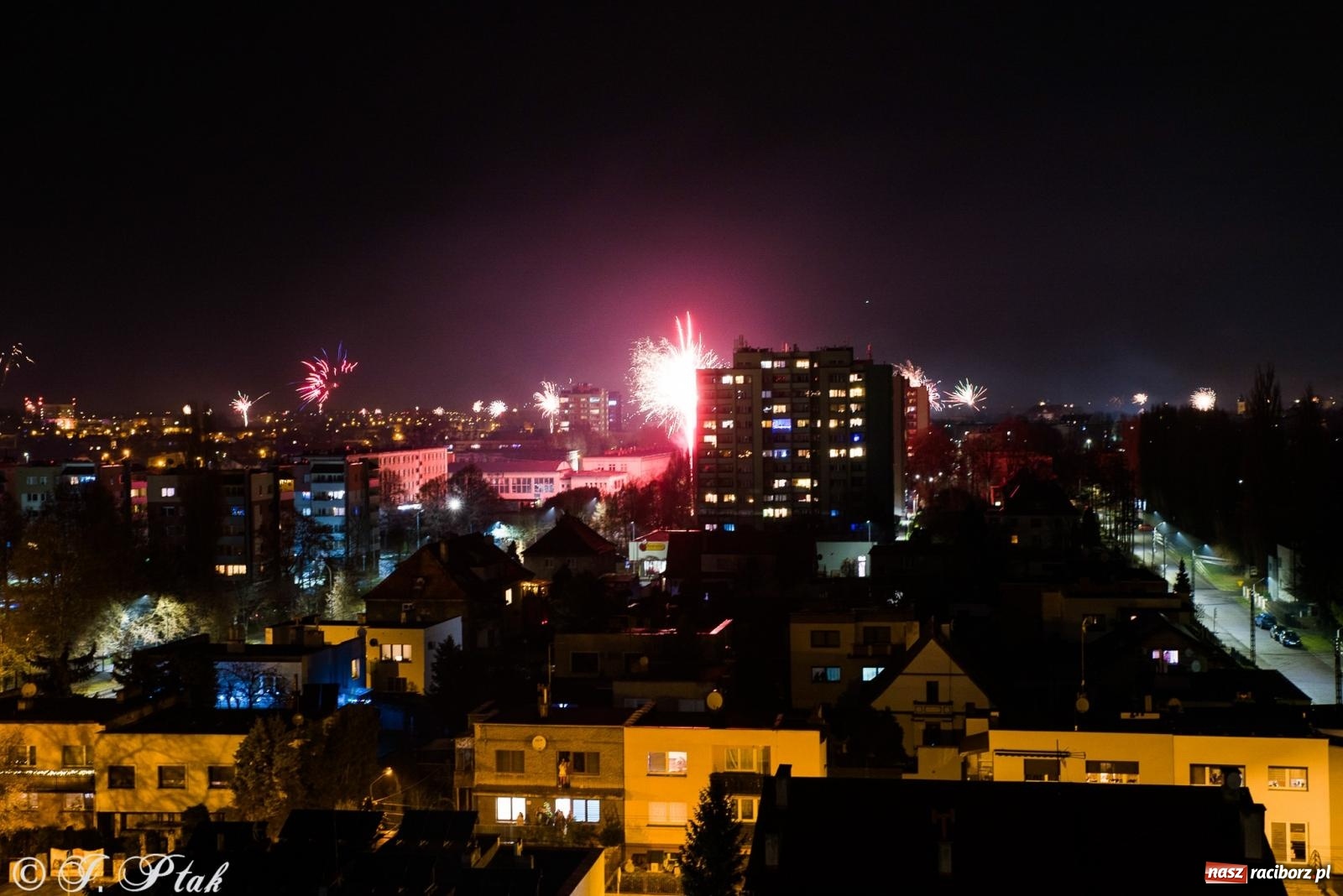 Zdjęcie w galerii na portalu naszraciborz.pl: Racibórz powitał nowy rok 2023 [FOTO i WIDEO] wiadomości z regionu