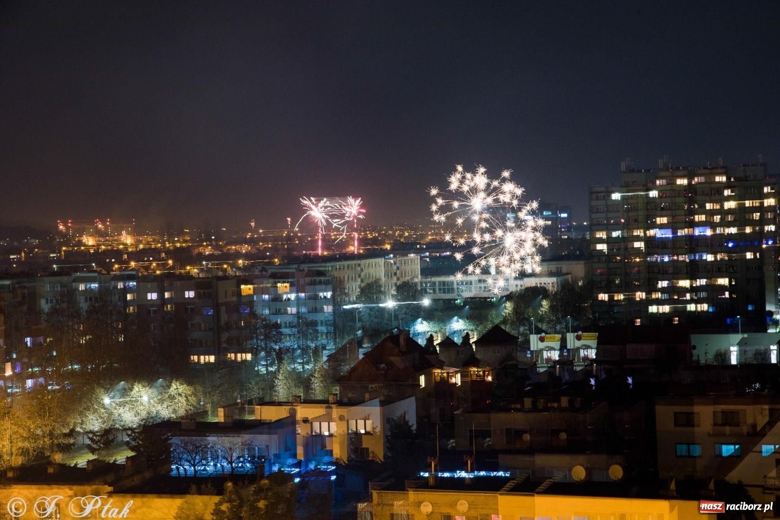 Zdjęcie w galerii na portalu naszraciborz.pl: Racibórz powitał nowy rok 2023 [FOTO i WIDEO] wiadomości z regionu