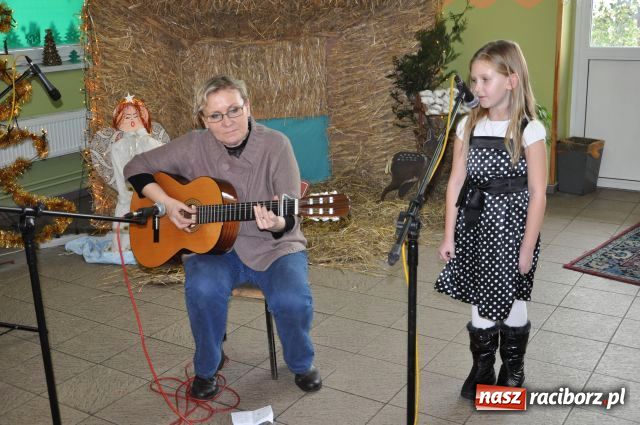 Zdjęcie w galerii na portalu naszraciborz.pl: Kolędowali w Wojnowicach wiadomości z regionu