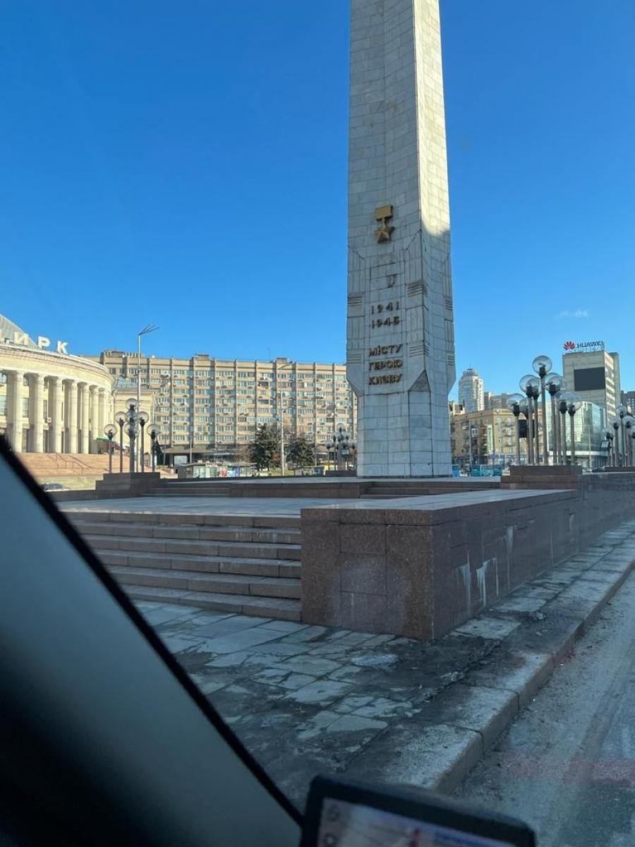 Zdjęcie w galerii na portalu naszraciborz.pl: Dary z powiatu raciborskiego dotarły niemal pod linię frontu. 900 km podróży na zdjęciach wiadomości z regionu