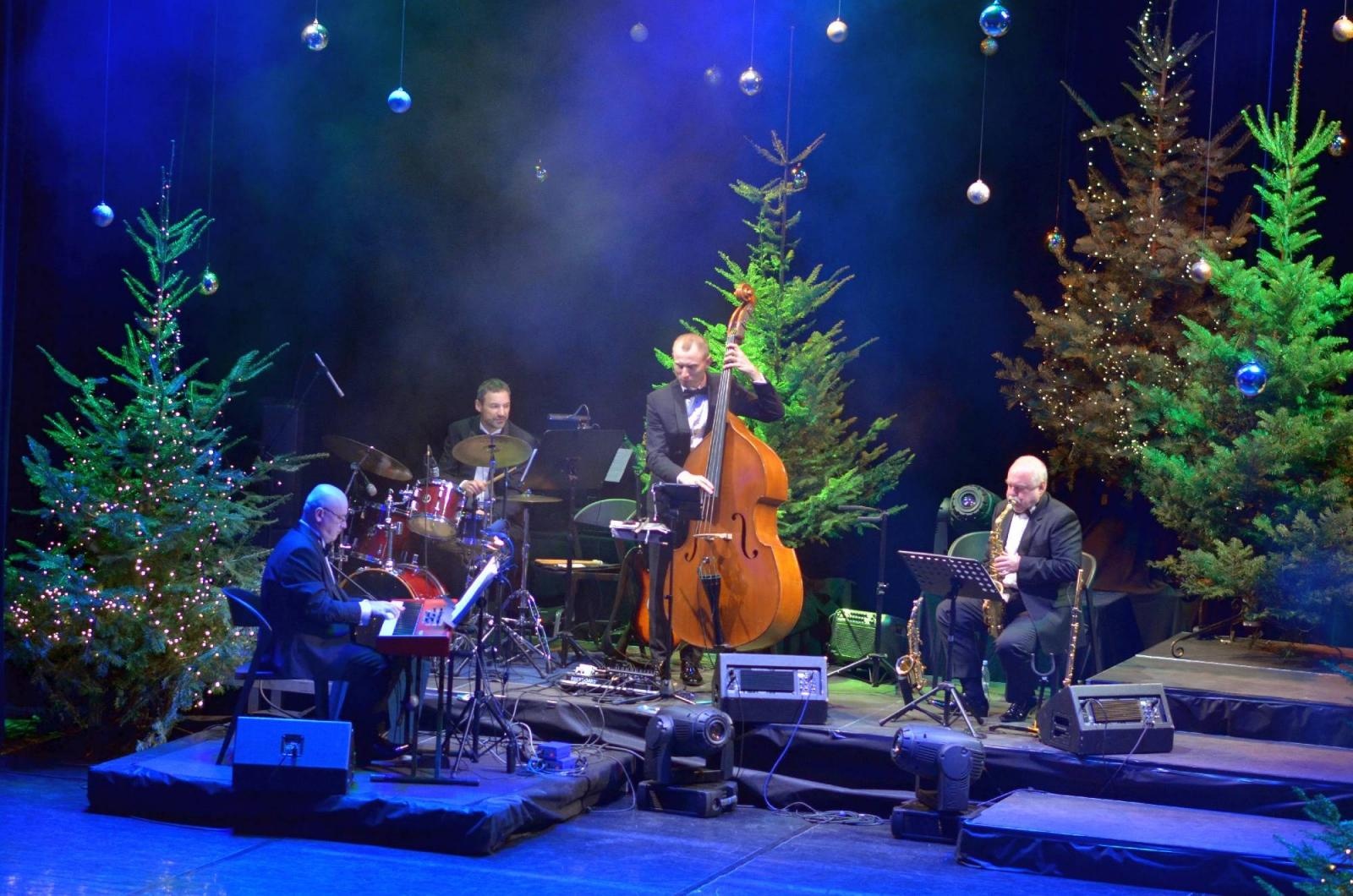 Zdjęcie w galerii na portalu naszraciborz.pl: Niezapomniana gala noworoczna w RCK [FOTO] wiadomości z regionu