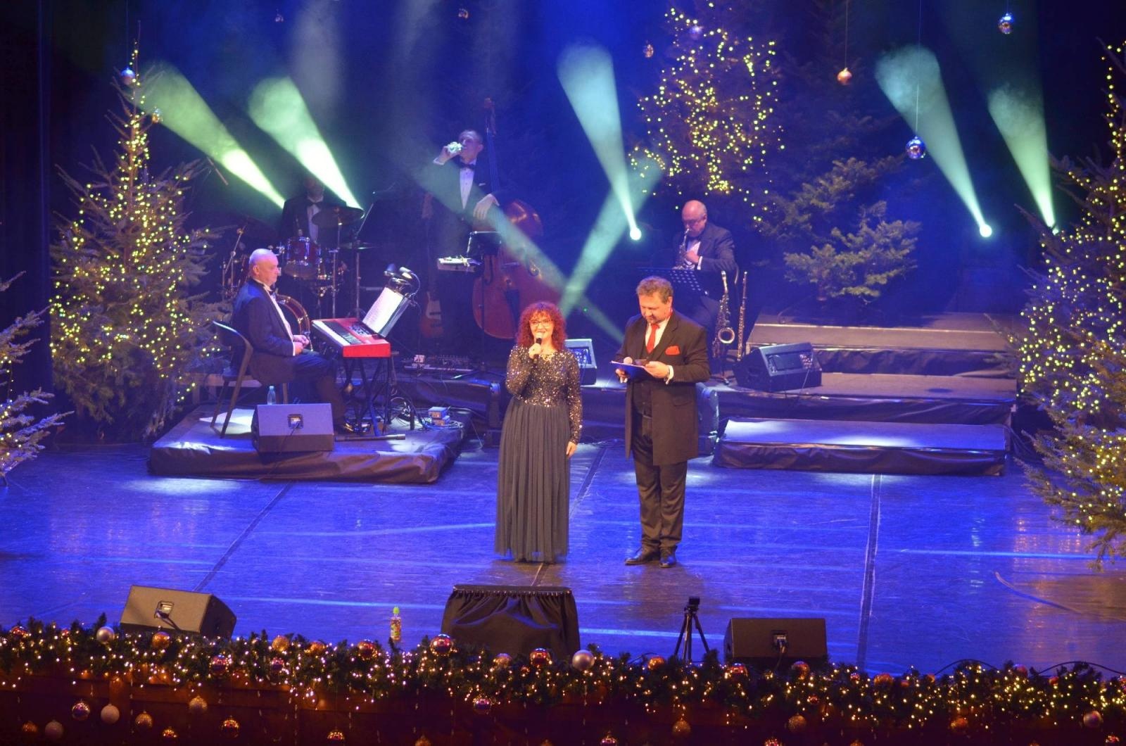 Zdjęcie w galerii na portalu naszraciborz.pl: Niezapomniana gala noworoczna w RCK [FOTO] wiadomości z regionu