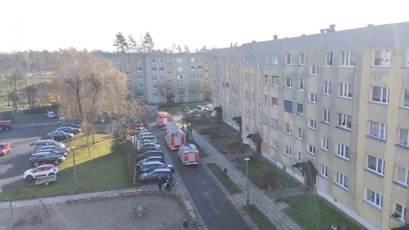 Zdjęcie w galerii na portalu naszraciborz.pl: Raport 998. Strażacka akcja przy Lewandowskiego w Kuźni Raciborskiej wiadomości z regionu
