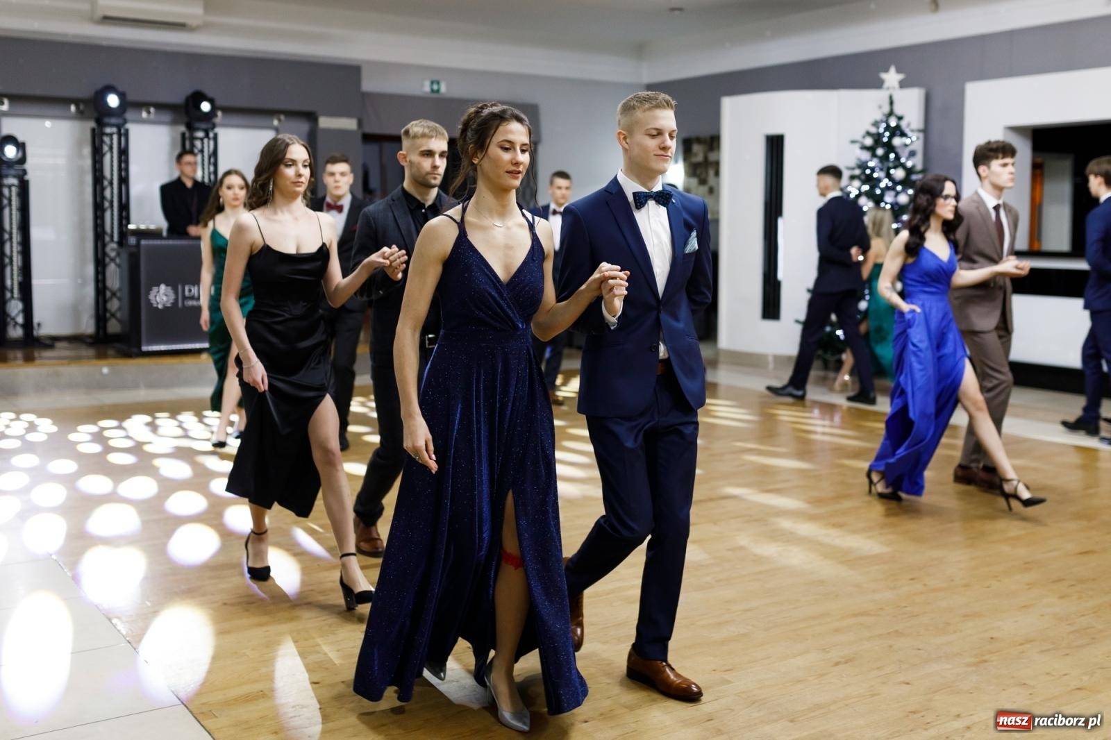 Zdjęcie w galerii na portalu naszraciborz.pl: Studniówka i huczne 100 lat w ZSOMS wiadomości z regionu