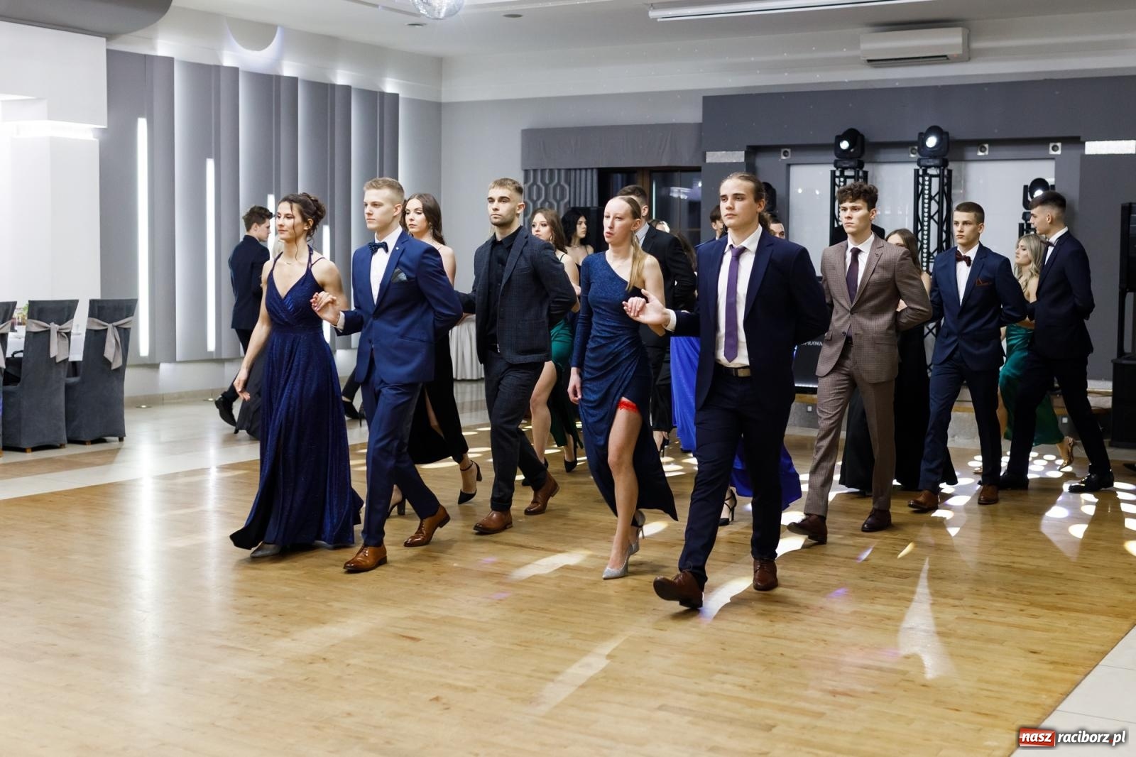 Zdjęcie w galerii na portalu naszraciborz.pl: Studniówka i huczne 100 lat w ZSOMS wiadomości z regionu