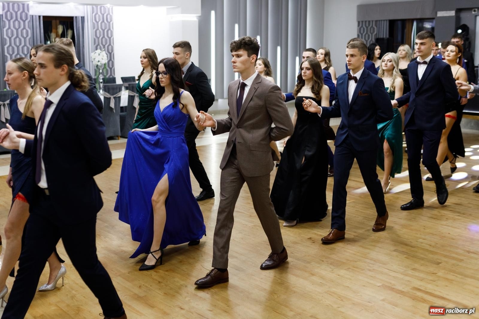 Zdjęcie w galerii na portalu naszraciborz.pl: Studniówka i huczne 100 lat w ZSOMS wiadomości z regionu