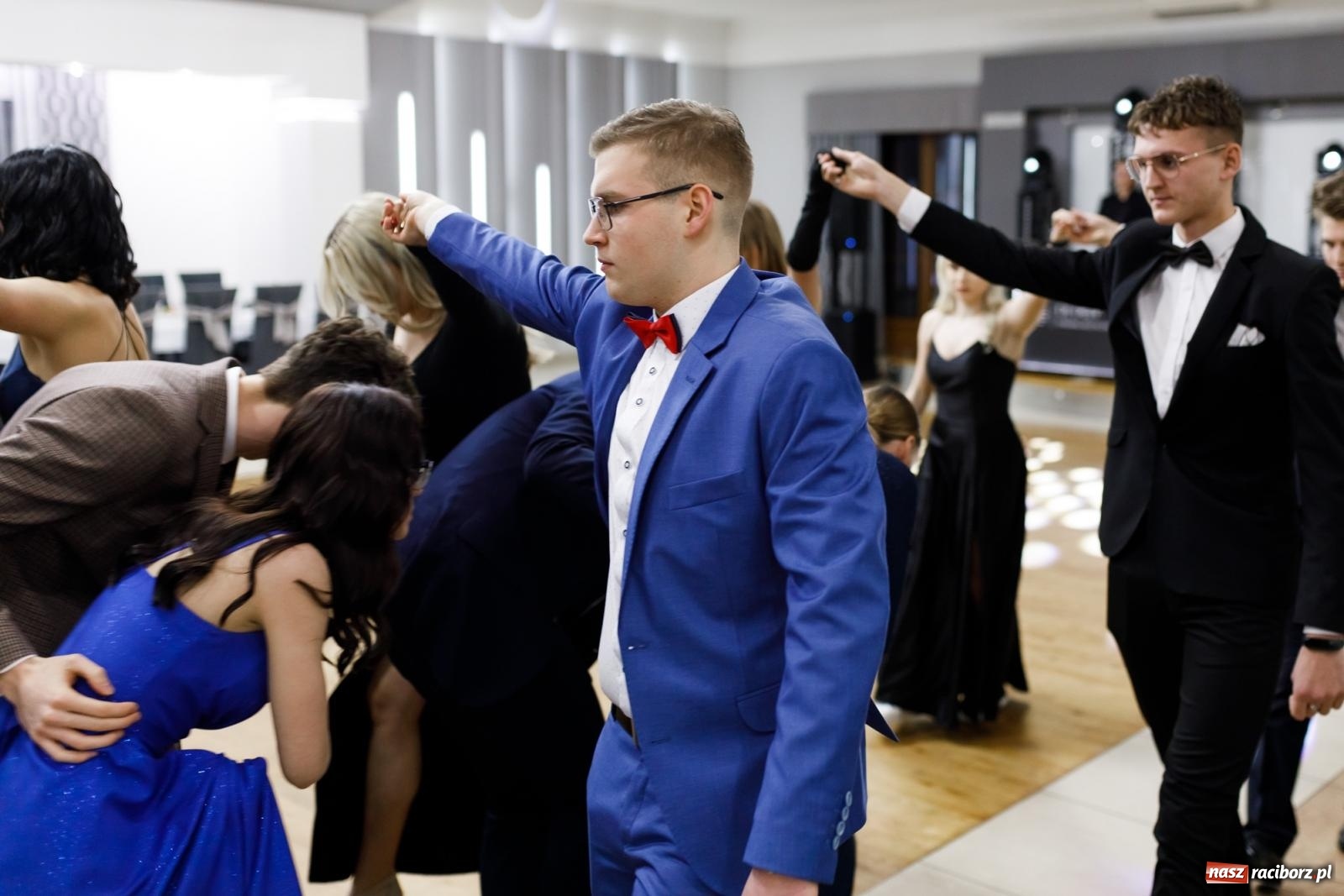 Zdjęcie w galerii na portalu naszraciborz.pl: Studniówka i huczne 100 lat w ZSOMS wiadomości z regionu