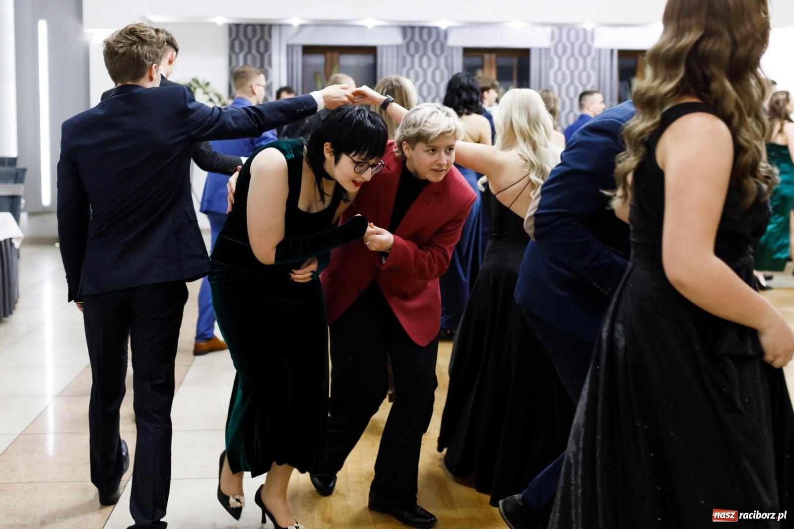 Zdjęcie w galerii na portalu naszraciborz.pl: Studniówka i huczne 100 lat w ZSOMS wiadomości z regionu