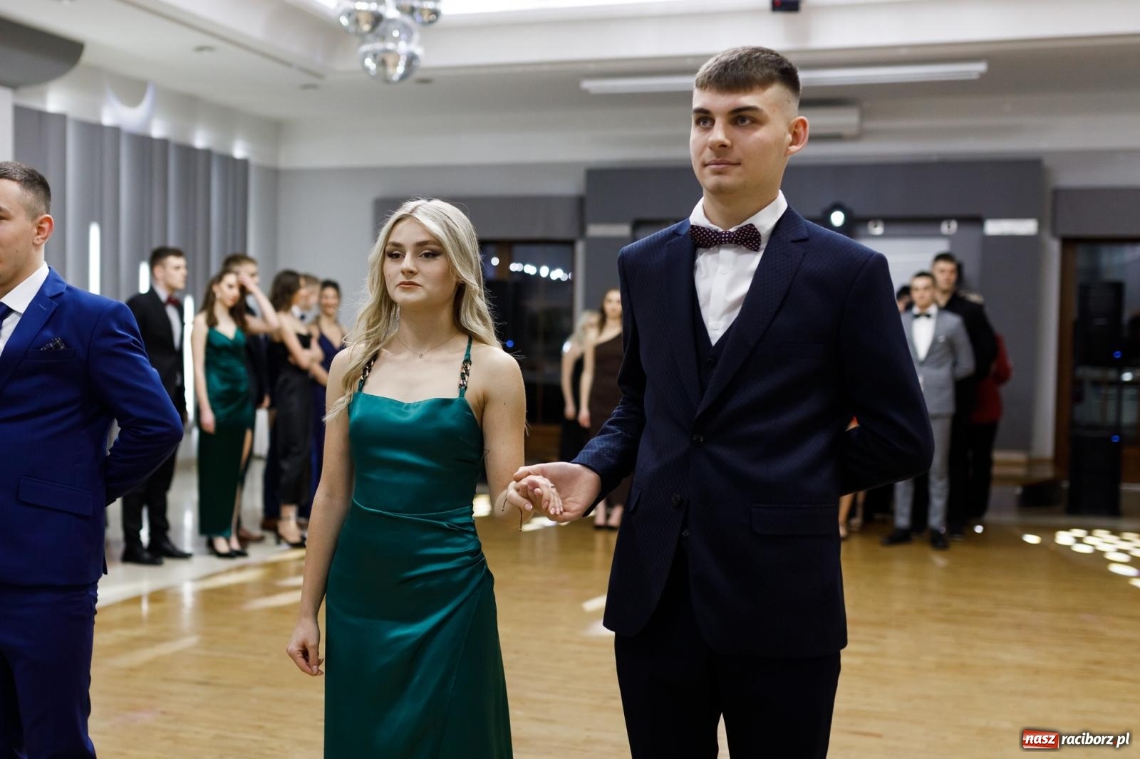 Zdjęcie w galerii na portalu naszraciborz.pl: Studniówka i huczne 100 lat w ZSOMS wiadomości z regionu