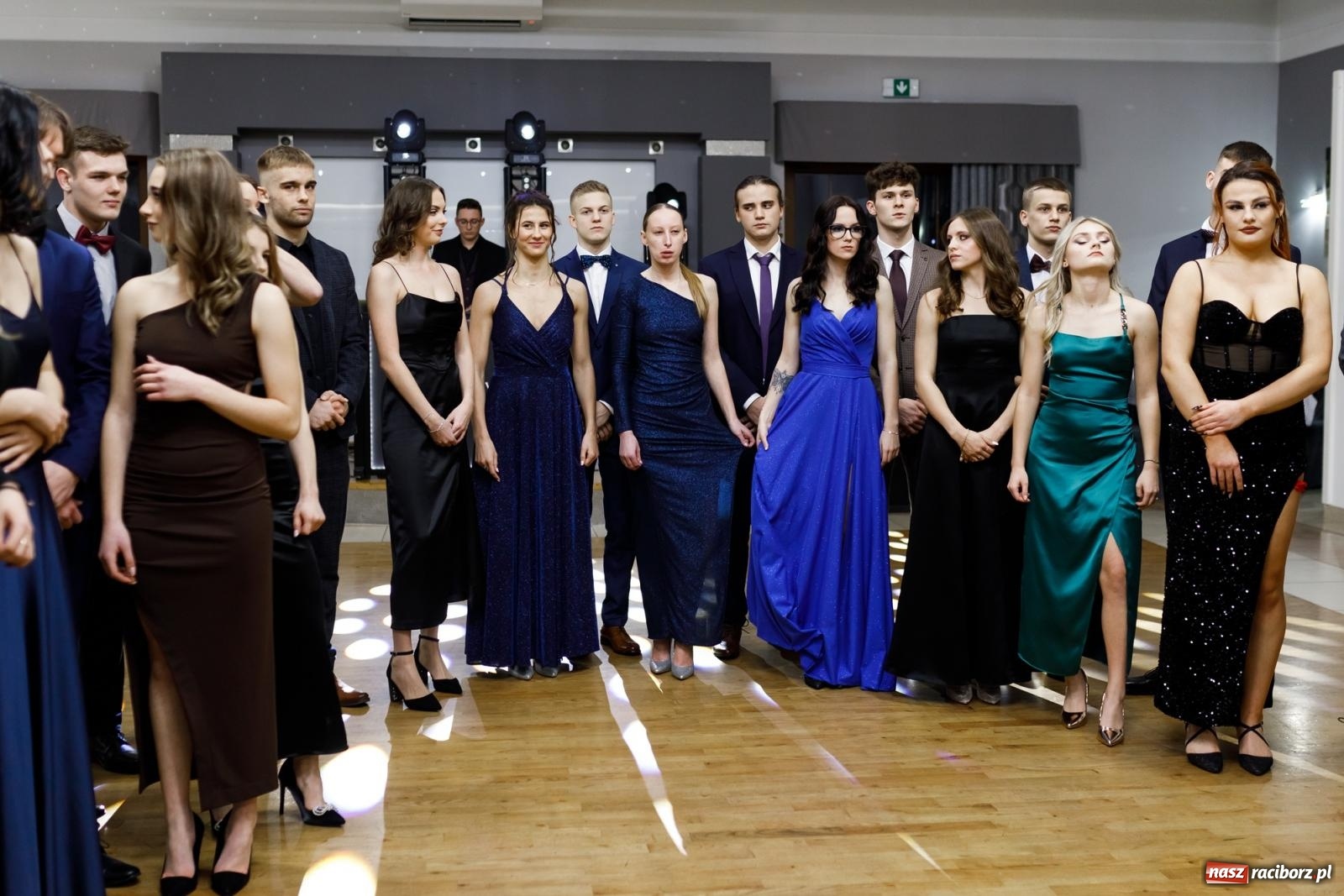 Zdjęcie w galerii na portalu naszraciborz.pl: Studniówka i huczne 100 lat w ZSOMS wiadomości z regionu