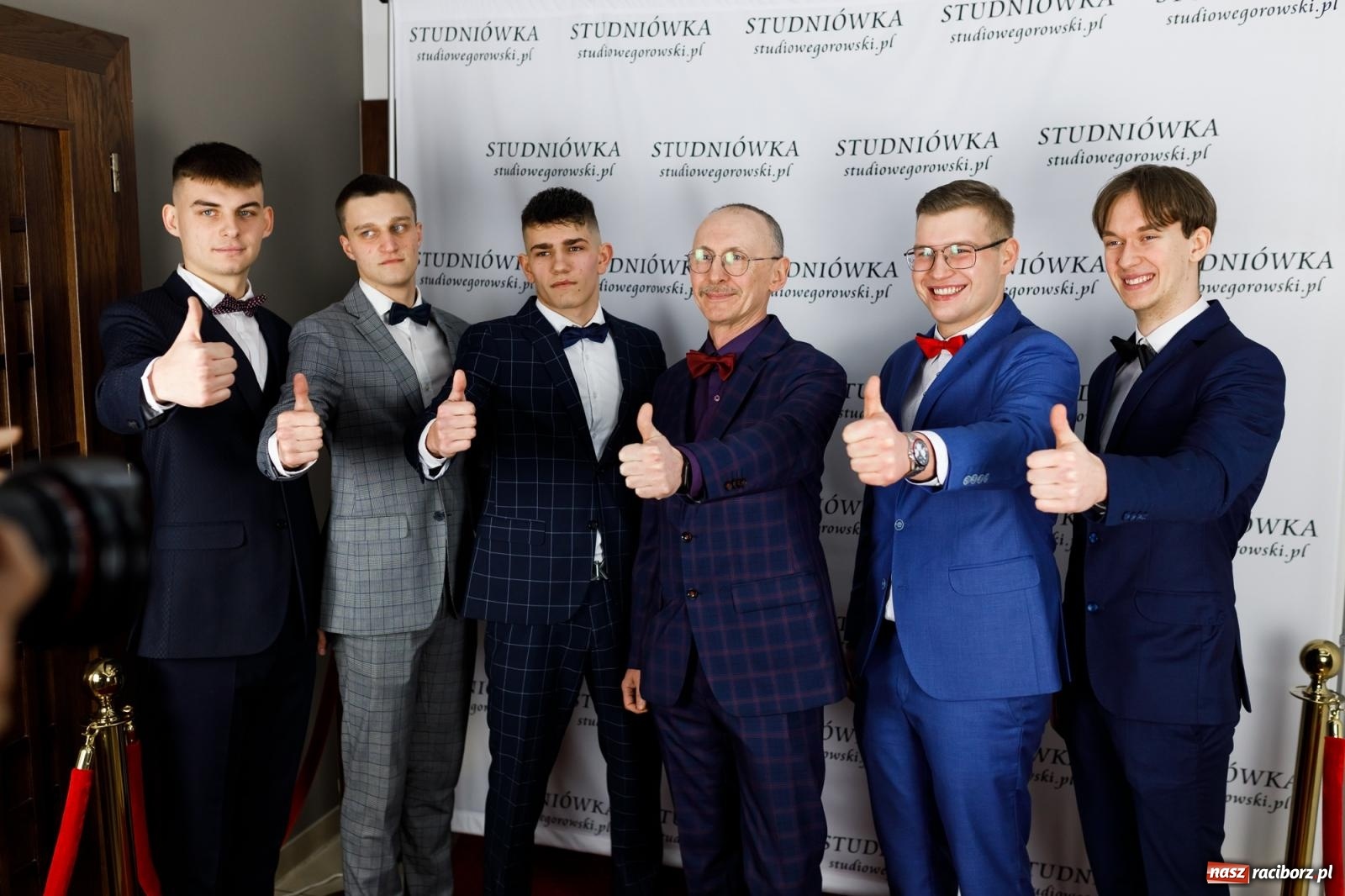 Zdjęcie w galerii na portalu naszraciborz.pl: Studniówka i huczne 100 lat w ZSOMS wiadomości z regionu