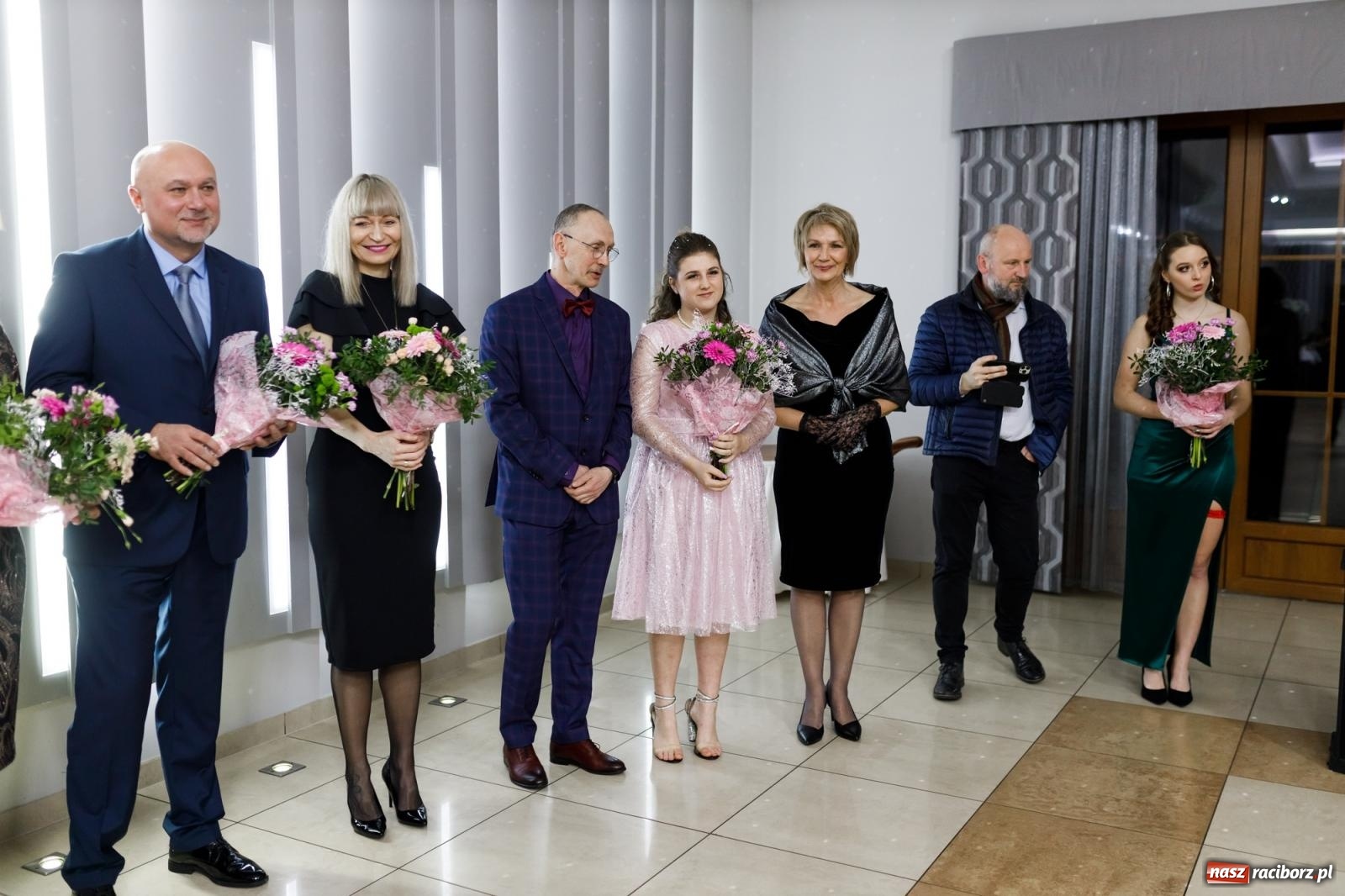 Zdjęcie w galerii na portalu naszraciborz.pl: Studniówka i huczne 100 lat w ZSOMS wiadomości z regionu