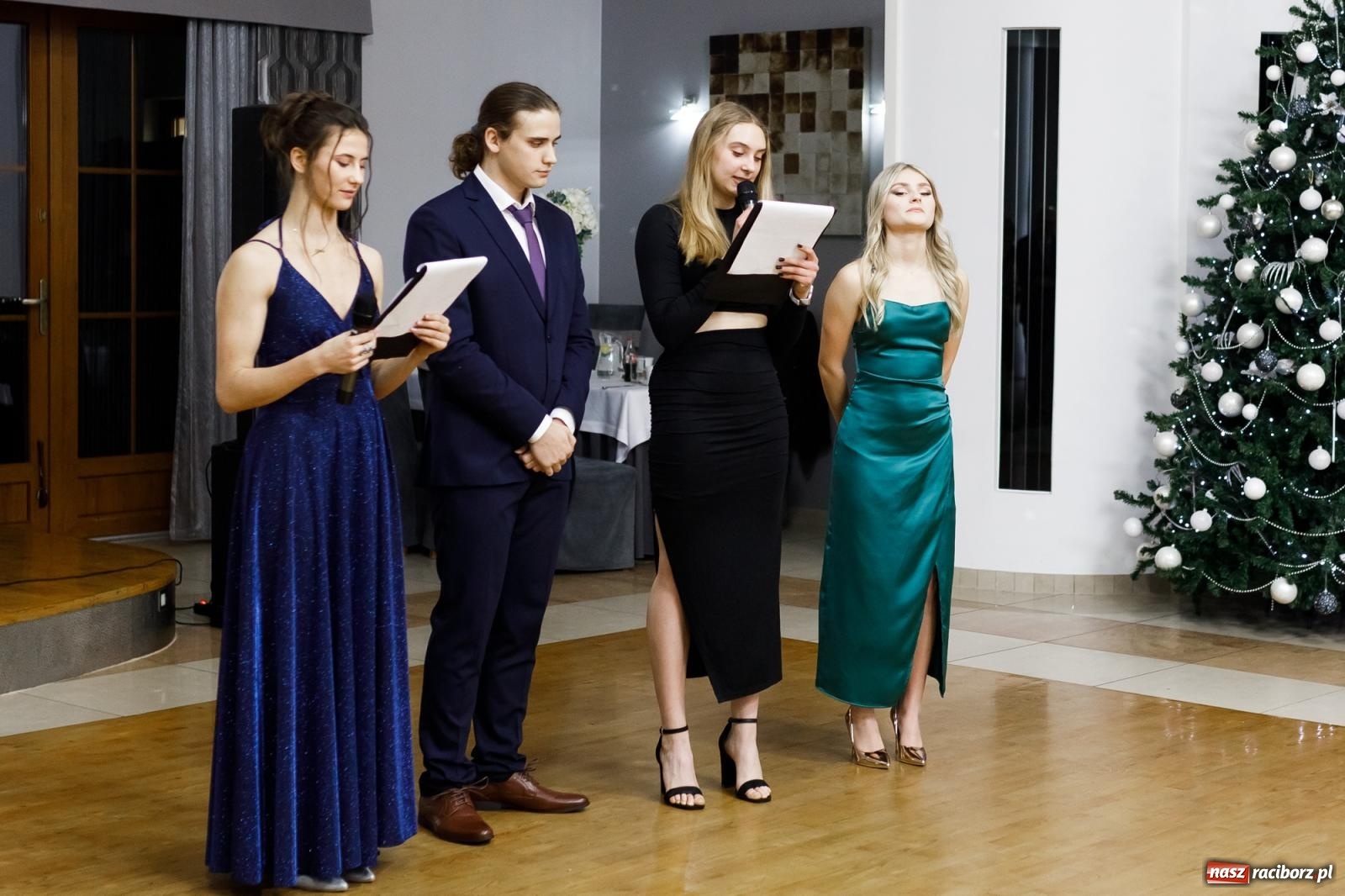 Zdjęcie w galerii na portalu naszraciborz.pl: Studniówka i huczne 100 lat w ZSOMS wiadomości z regionu